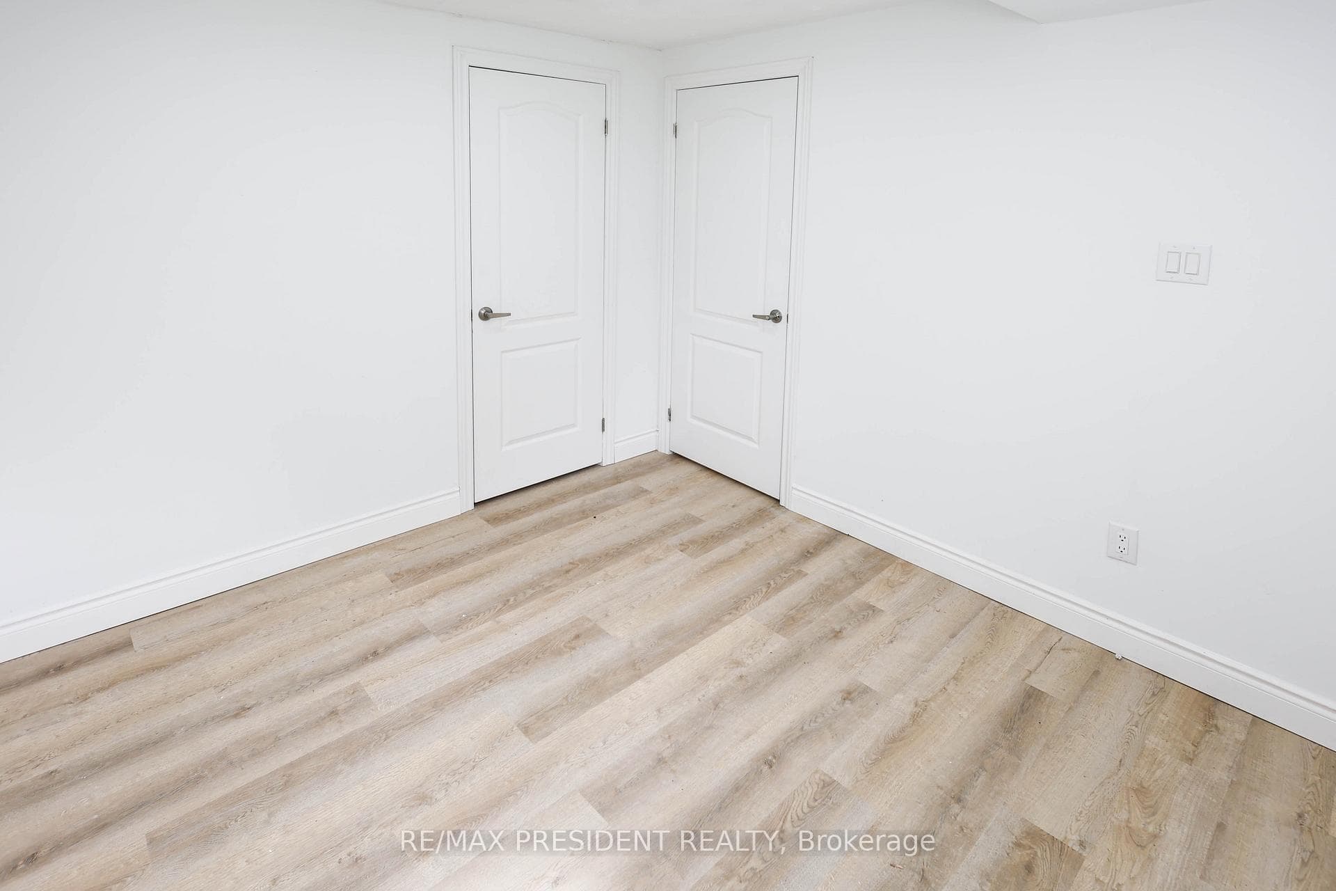 1256 Victoria Drive photo 22