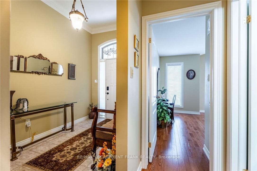 345 Southcote Road photo 7