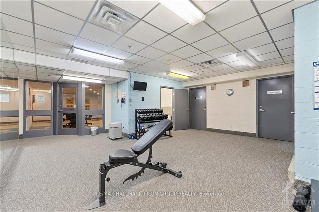 1705 PLAYFAIR Drive Unit PH6 photo 17