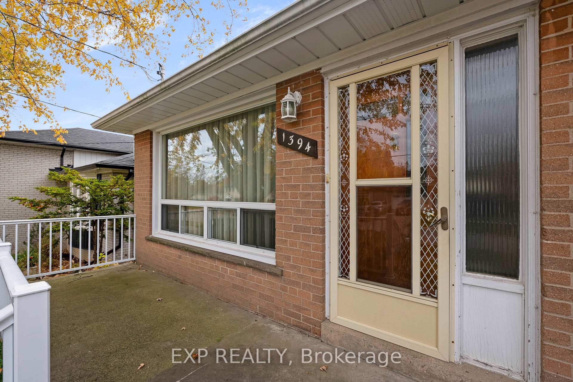 1394 Strathy Avenue photo 4