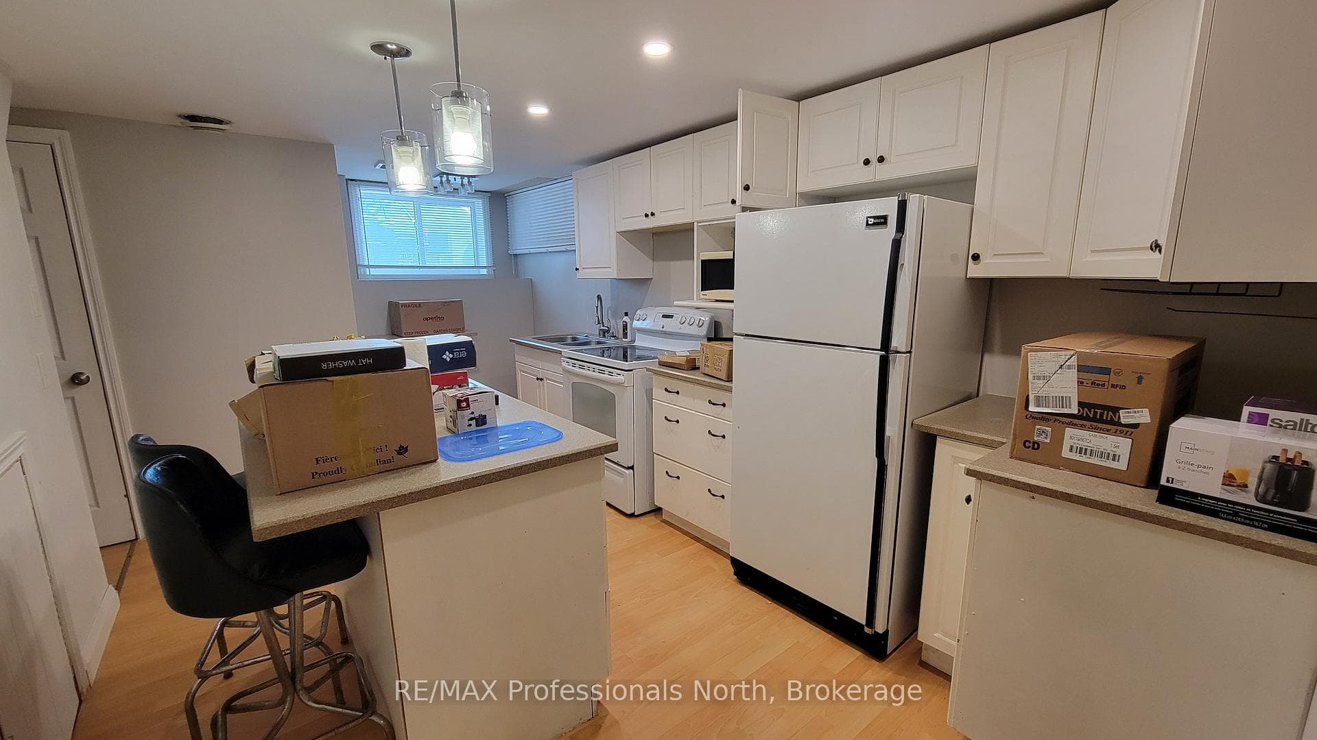 Apartment Kitchen