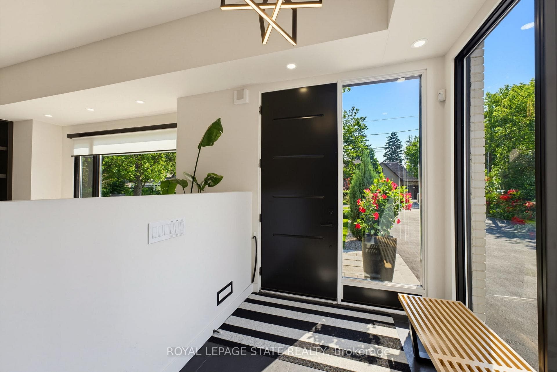 282 Robina Road photo 11