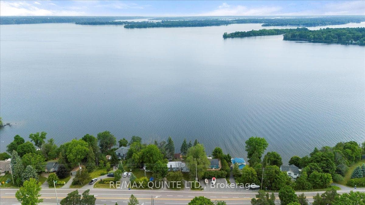 11364 Loyalist Parkway photo 43