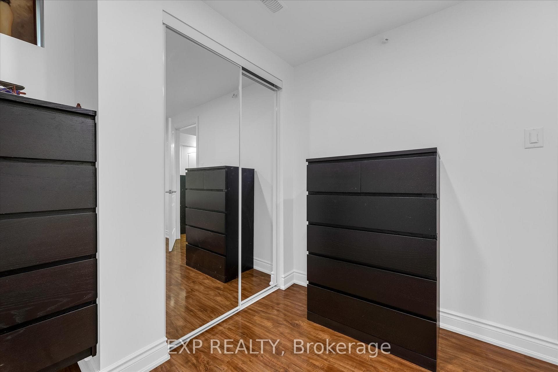 563 Fifty Road photo 32