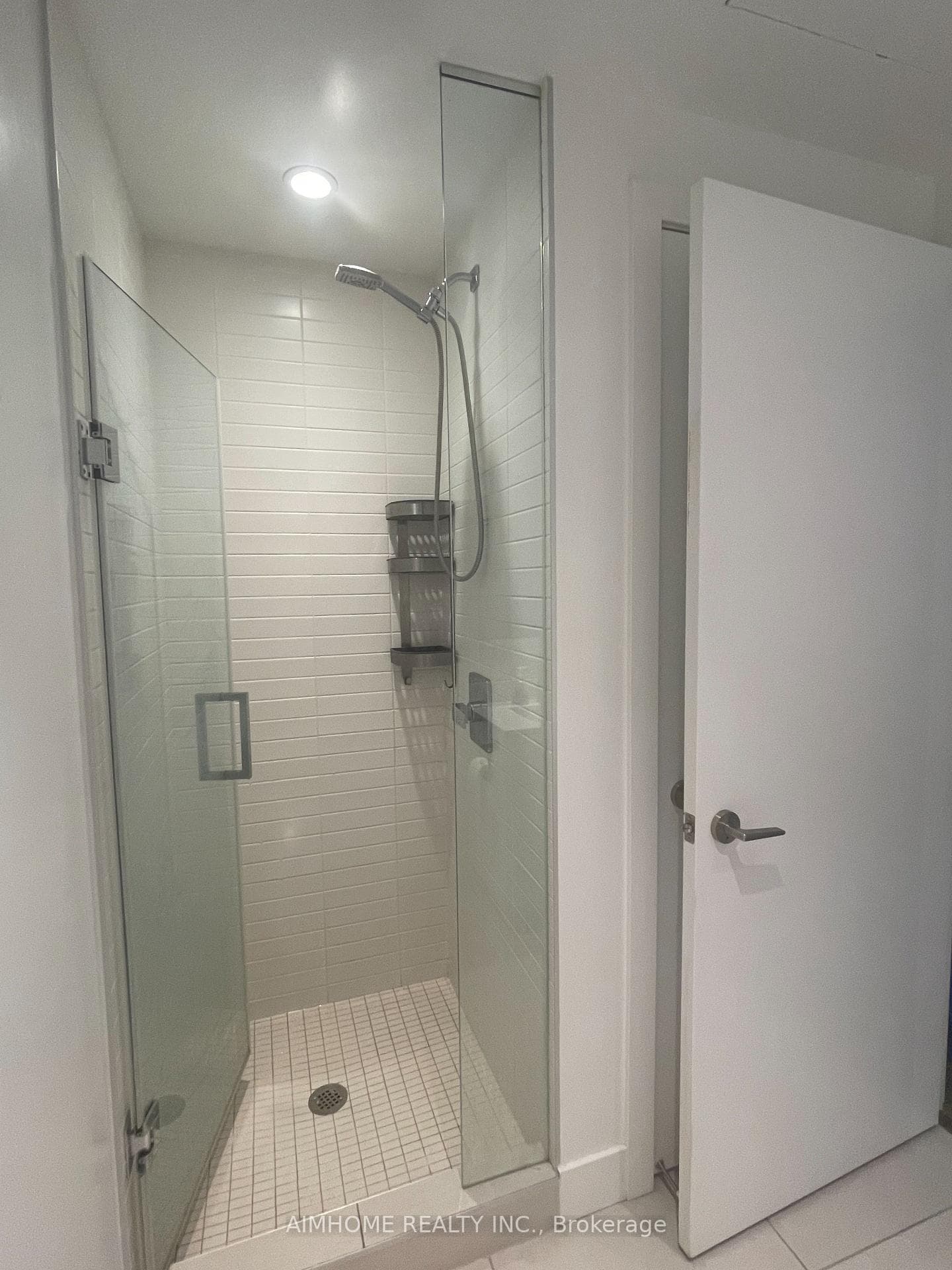 7 grenville Street Unit 811 photo 14