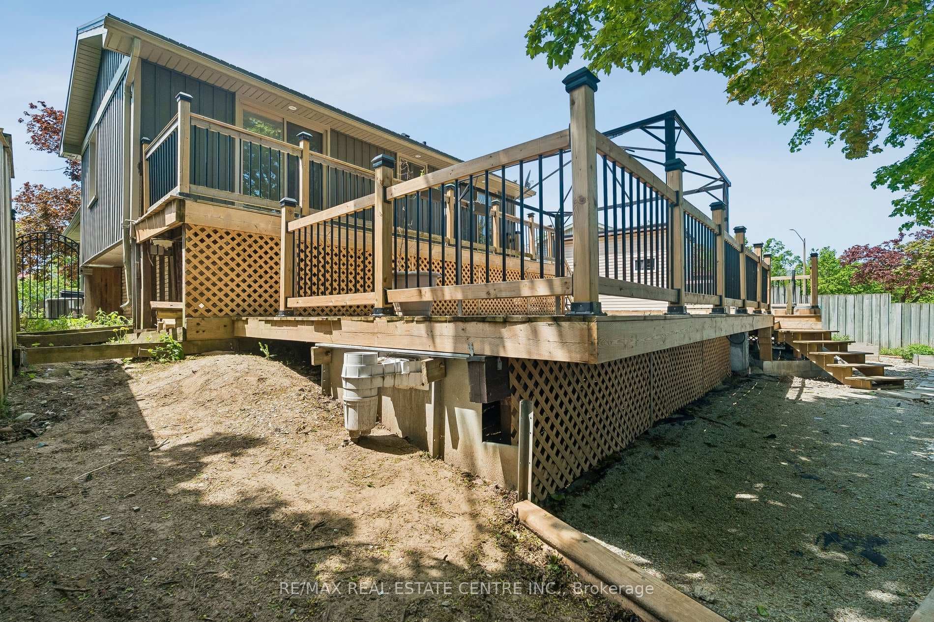 47 Christie Crescent photo 50