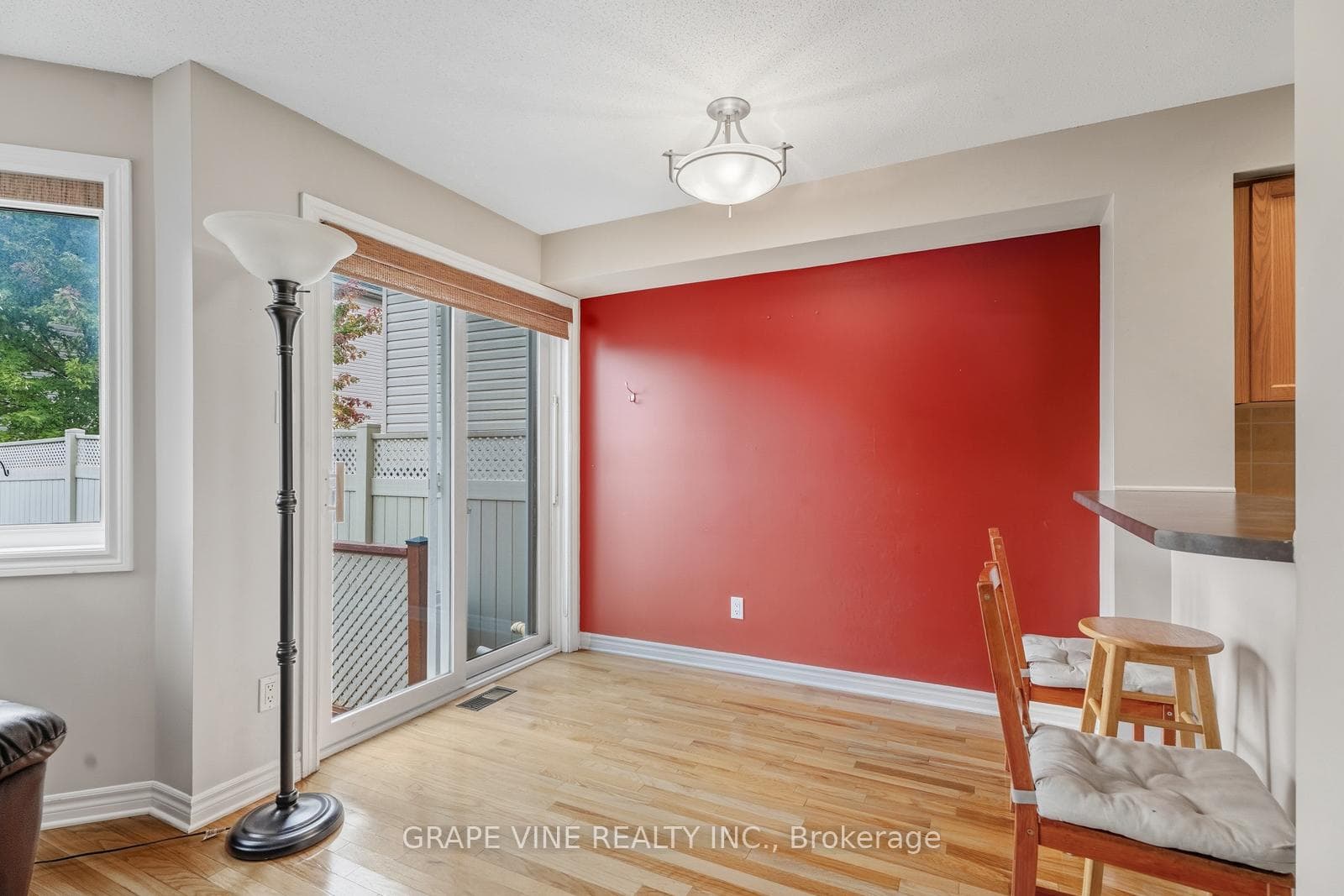 16 Cedar Valley Drive photo 12