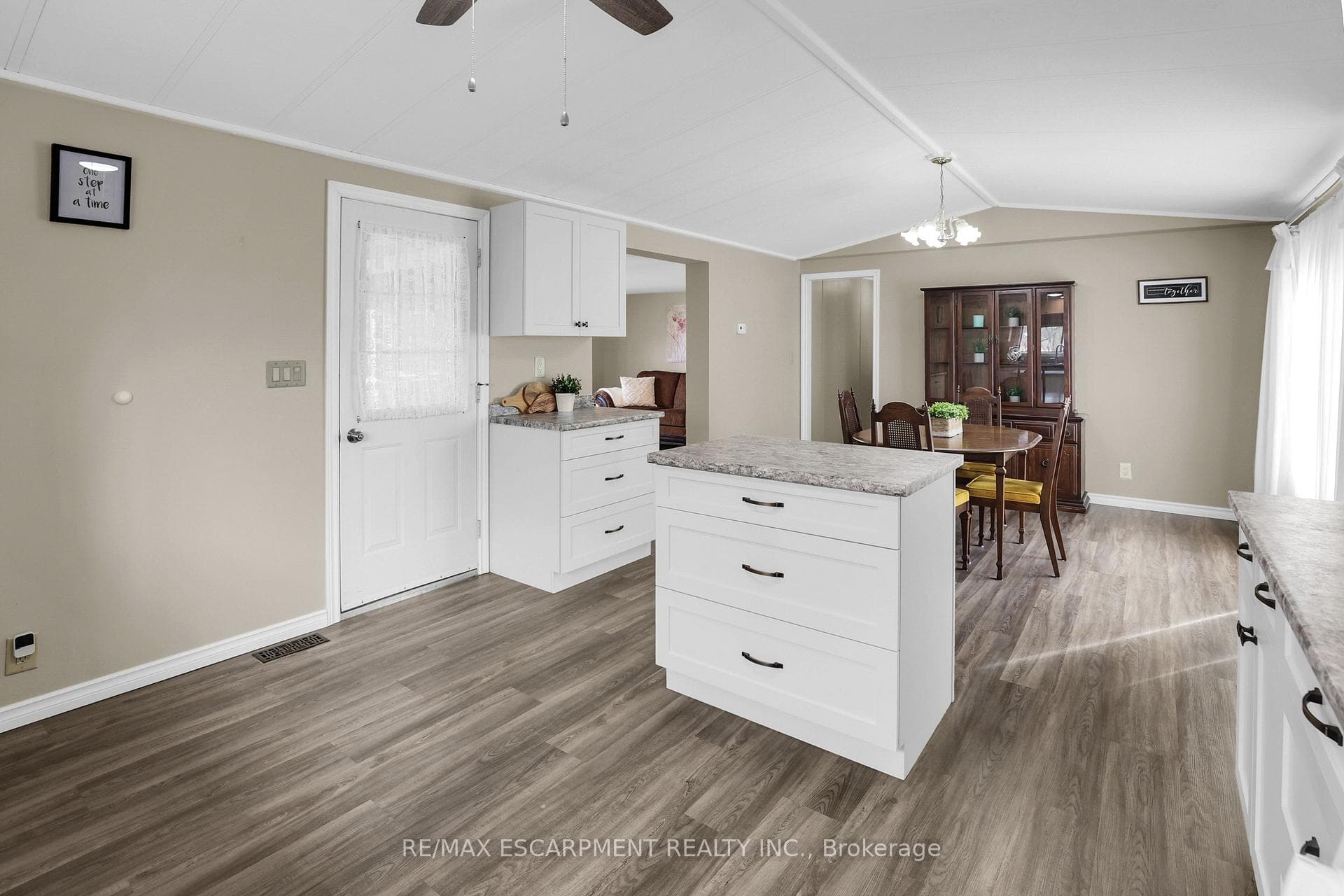 3033 Townline Road Unit 153 photo 8