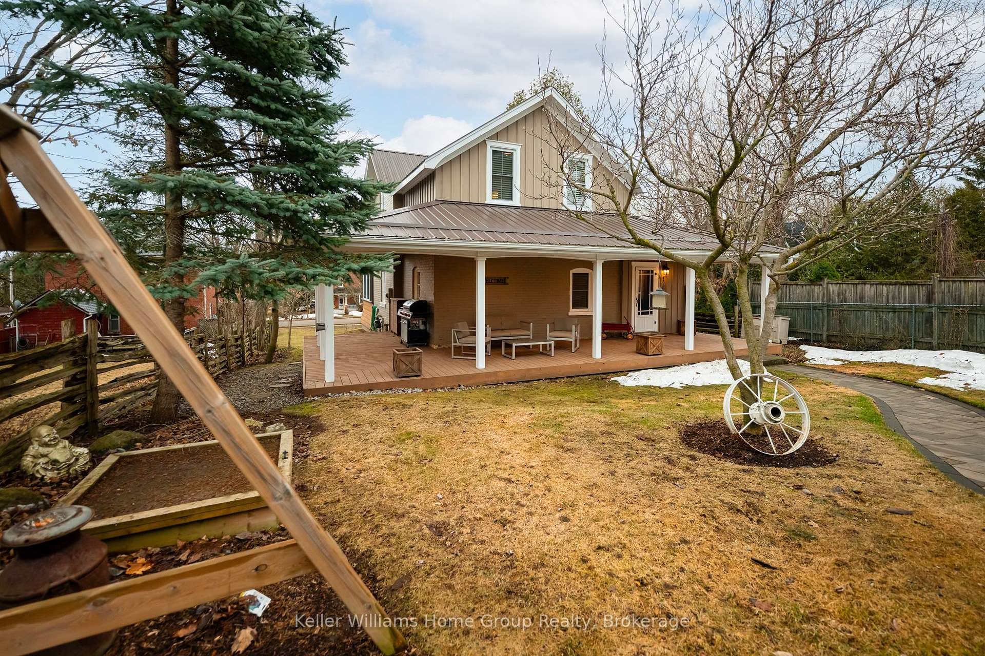 128 Second Avenue photo 38