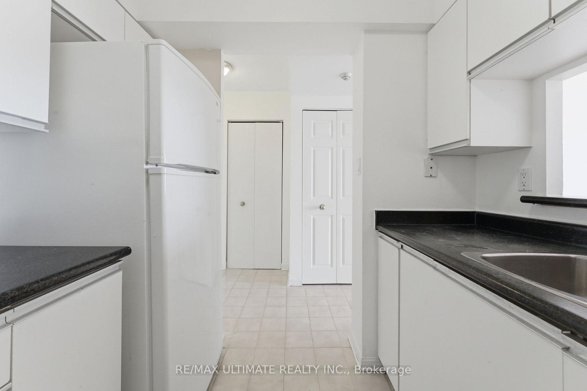 3 Hickory Tree Road Unit 1502 photo 10