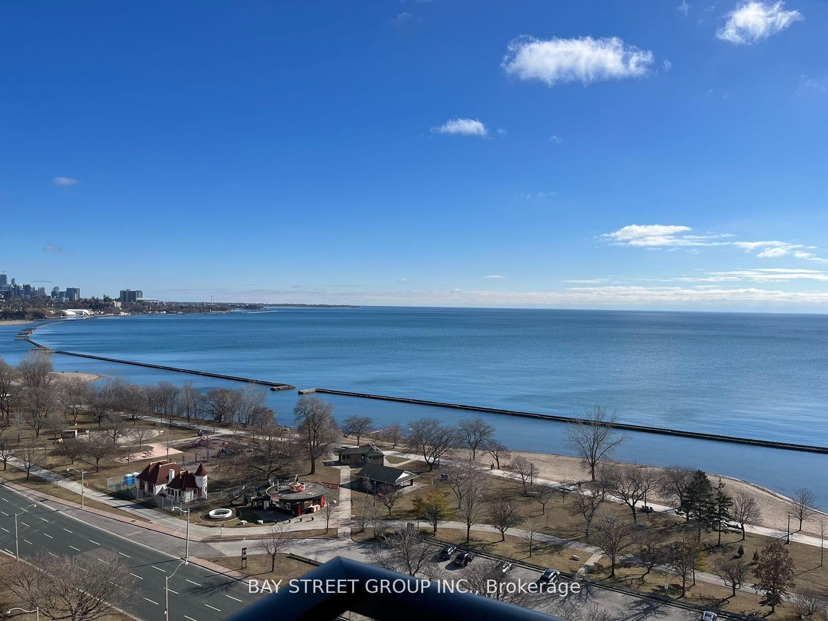 1928 Lake Shore Boulevard Unit 1706 photo 3