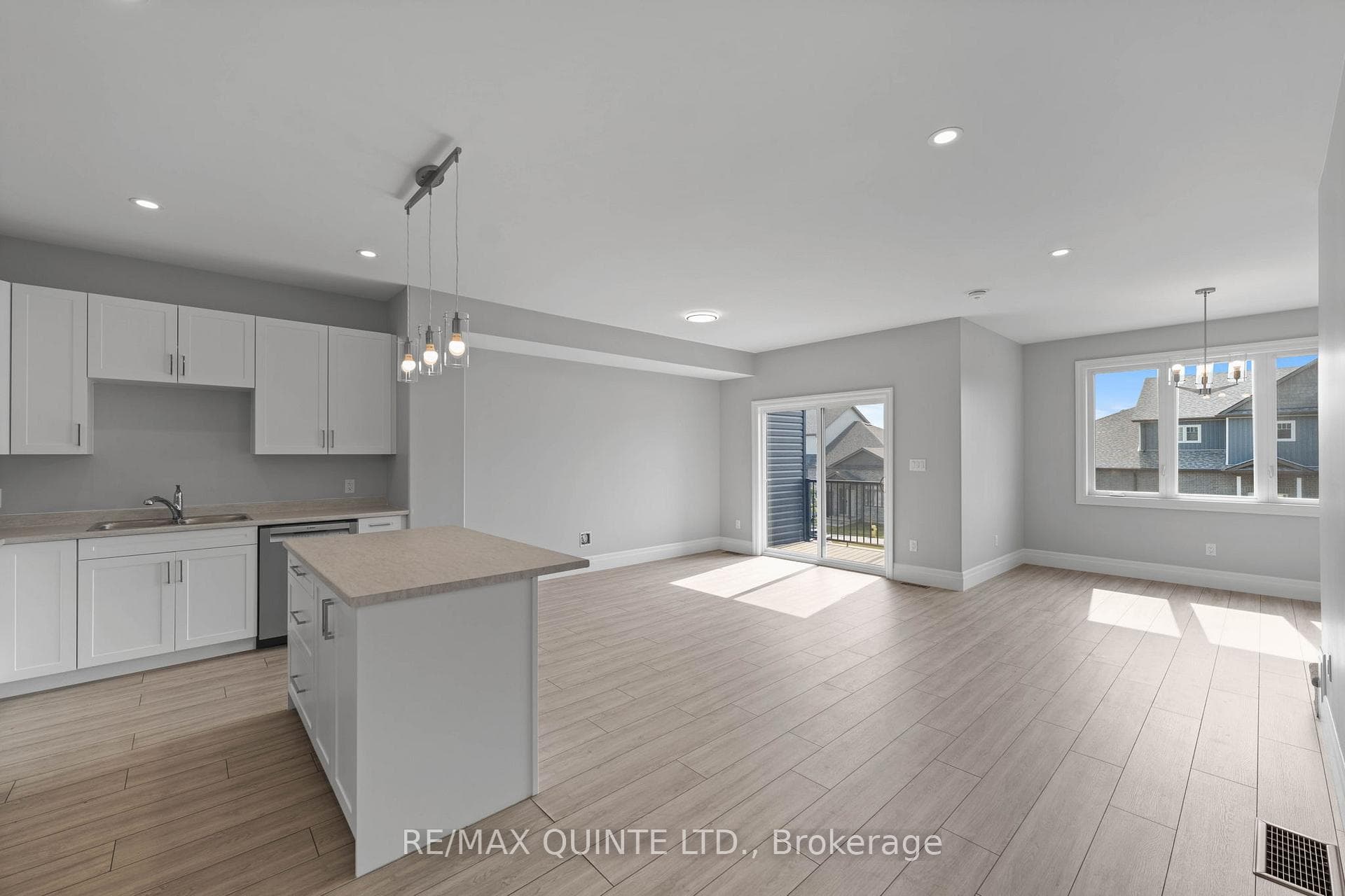 37 Markland Avenue photo 9