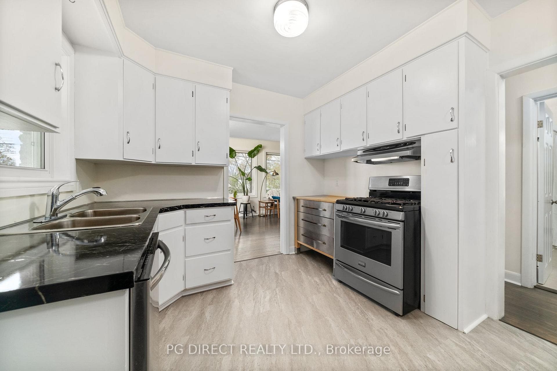131 Elgin Street photo 7