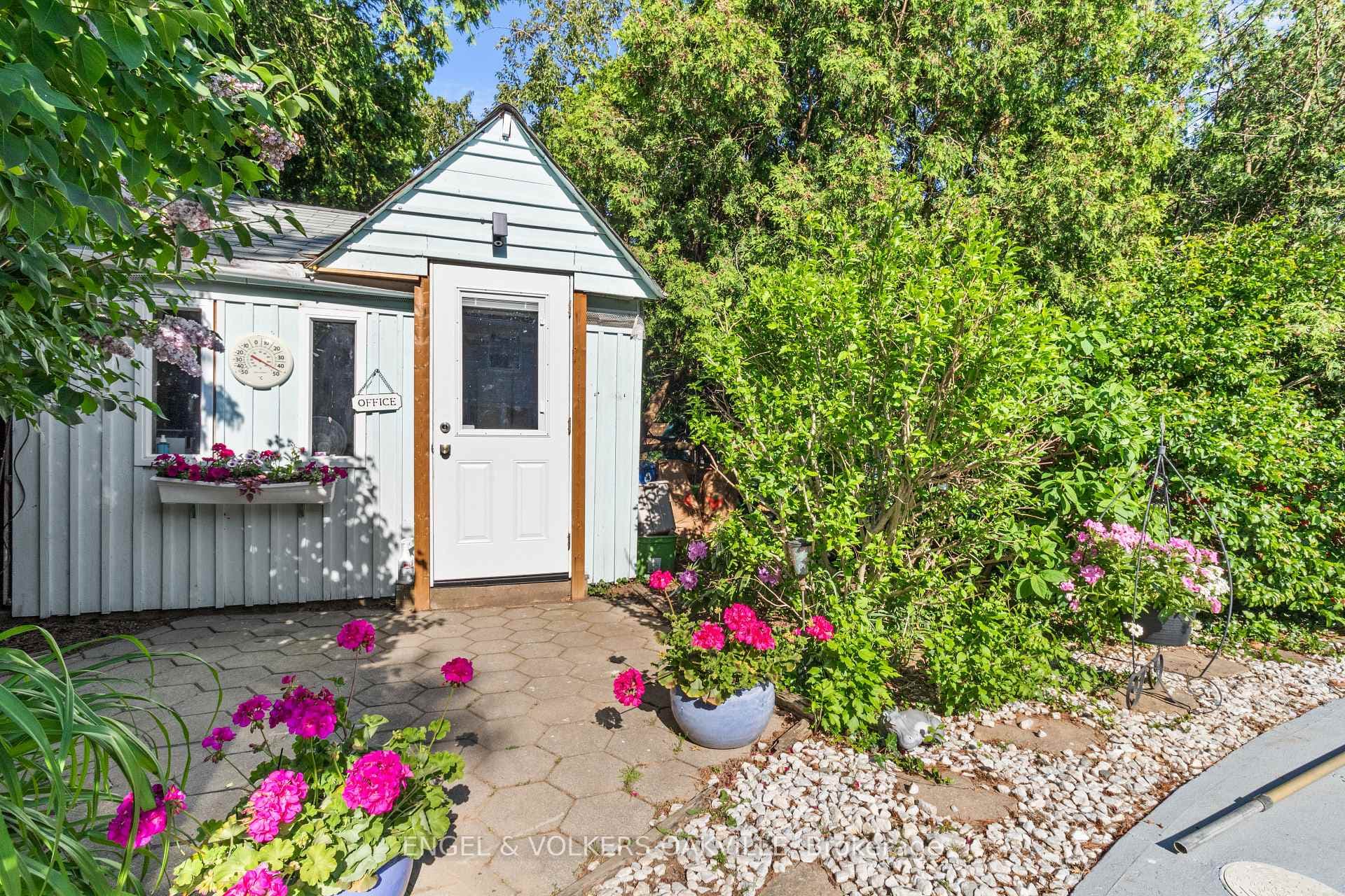 14 Lynnwood Avenue photo 33