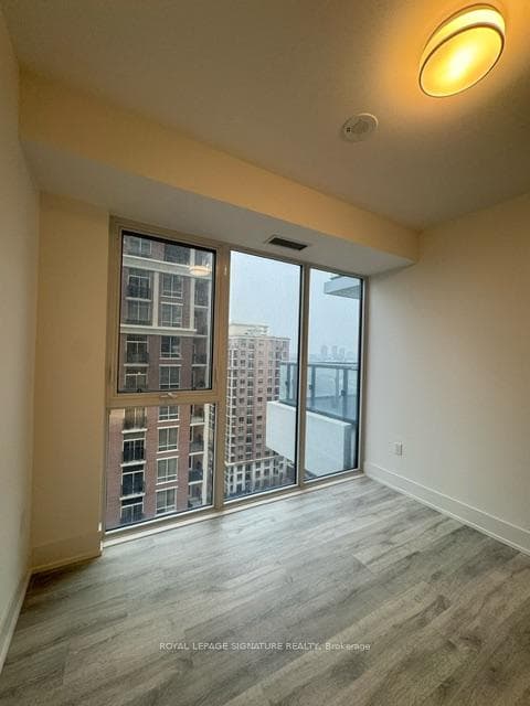10 Inn on the Park Drive Unit 1404 photo 19