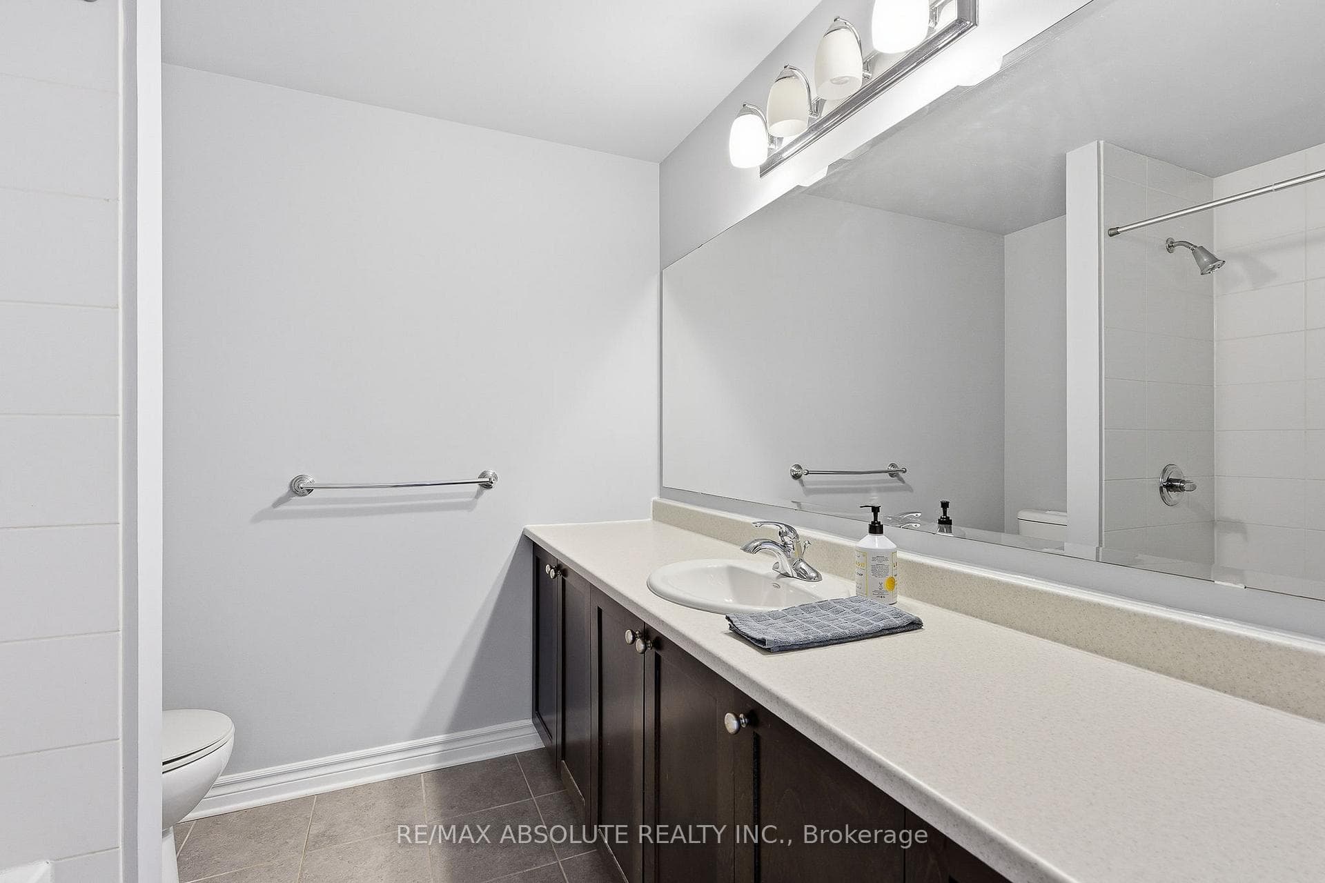 135 Bluestone Private Unit 6 photo 14