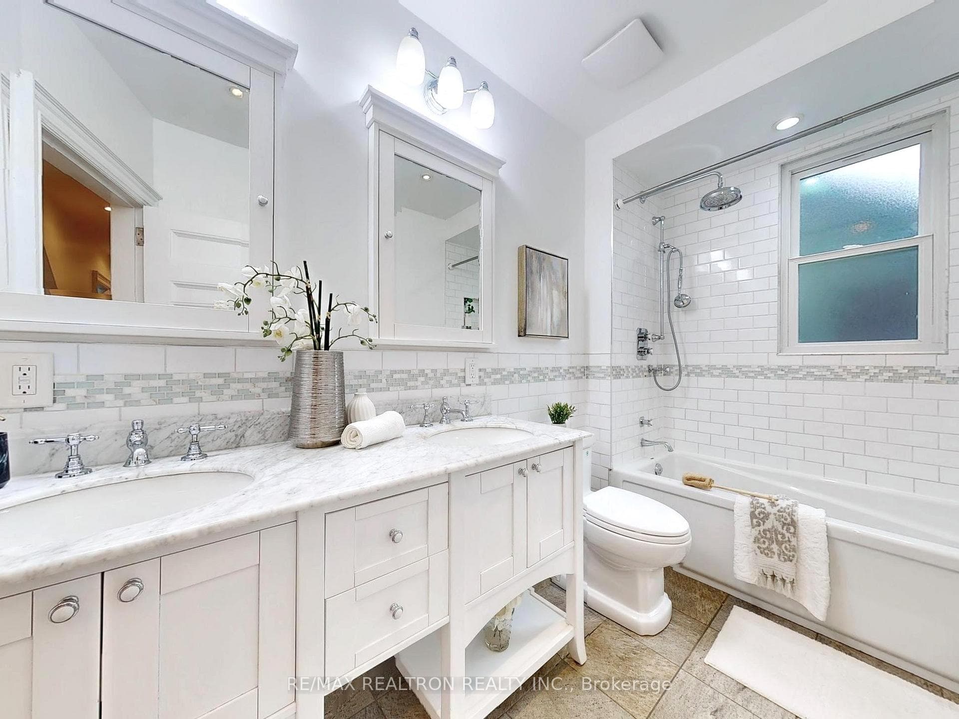 10 Lindsey Avenue photo 26