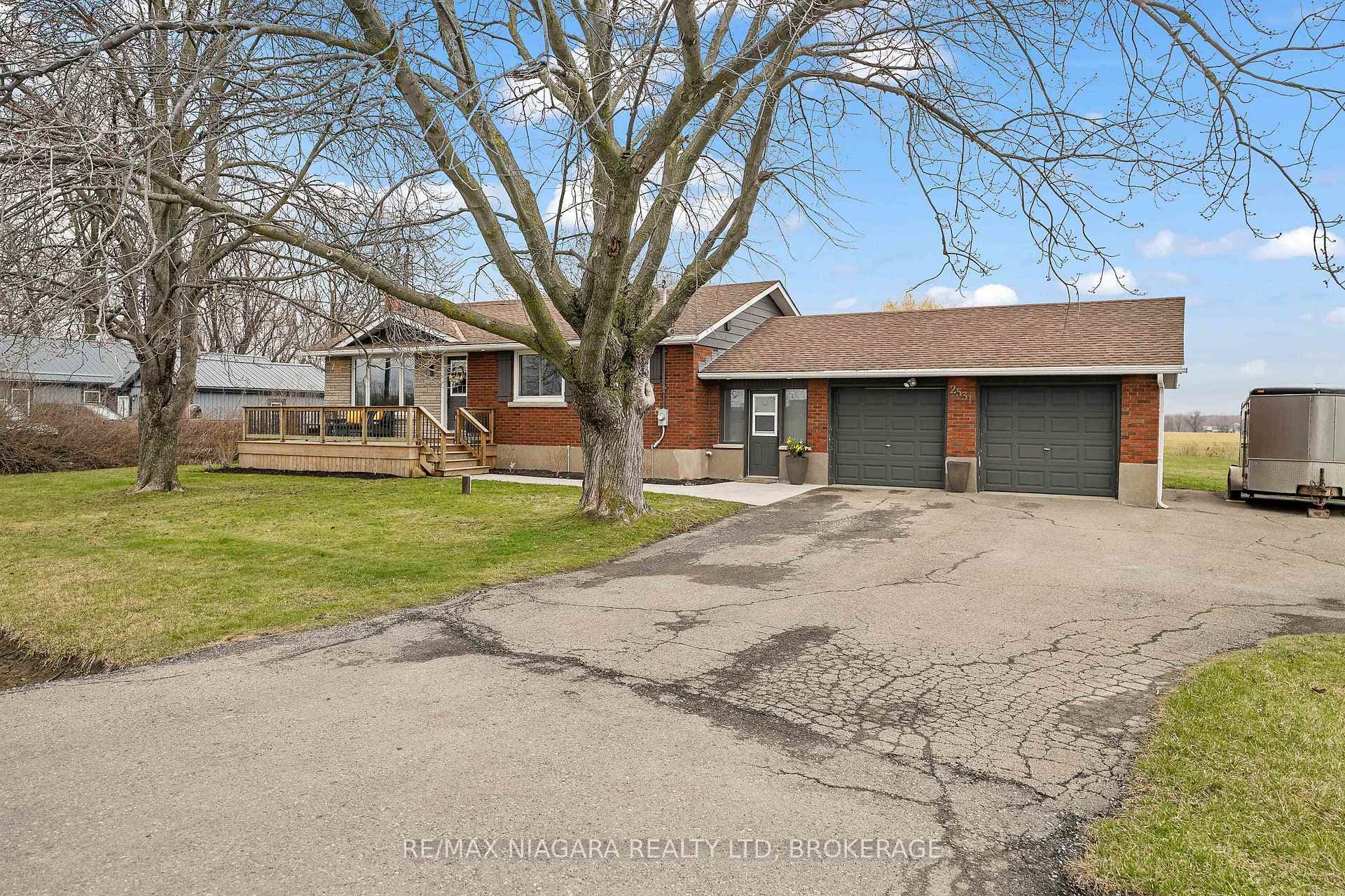 2531 MILLER Road photo 2