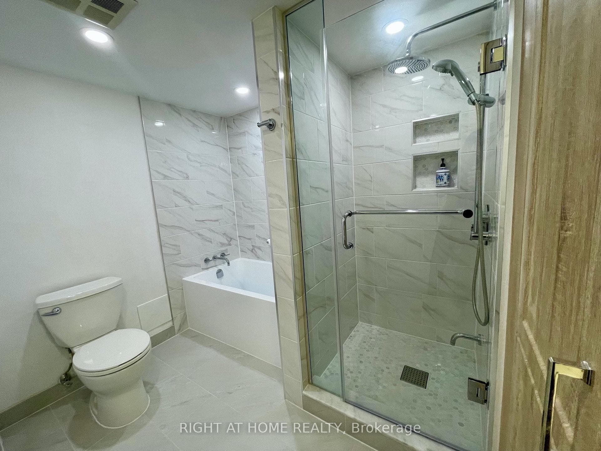 55 Austin Drive Unit 710 photo 18