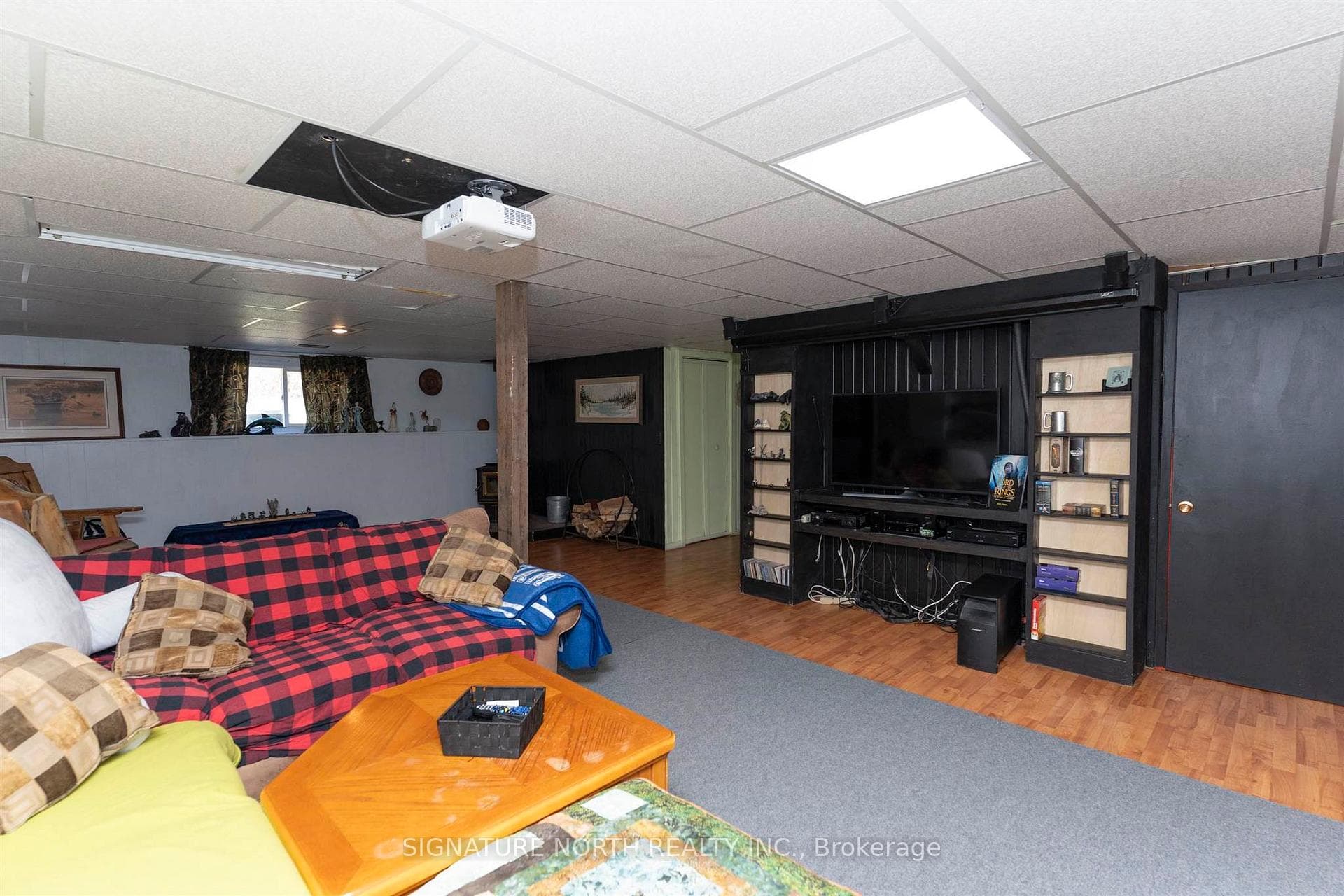 2457 Lakeshore Drive photo 19