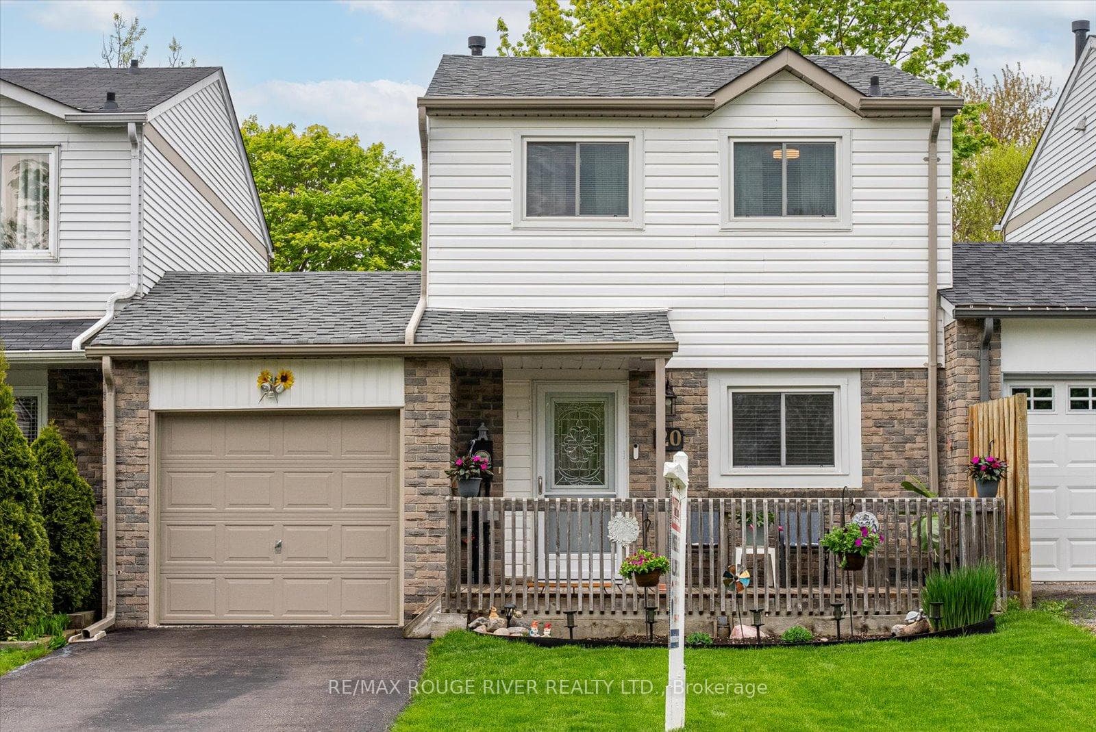 20 Brooksbank Crescent photo 2