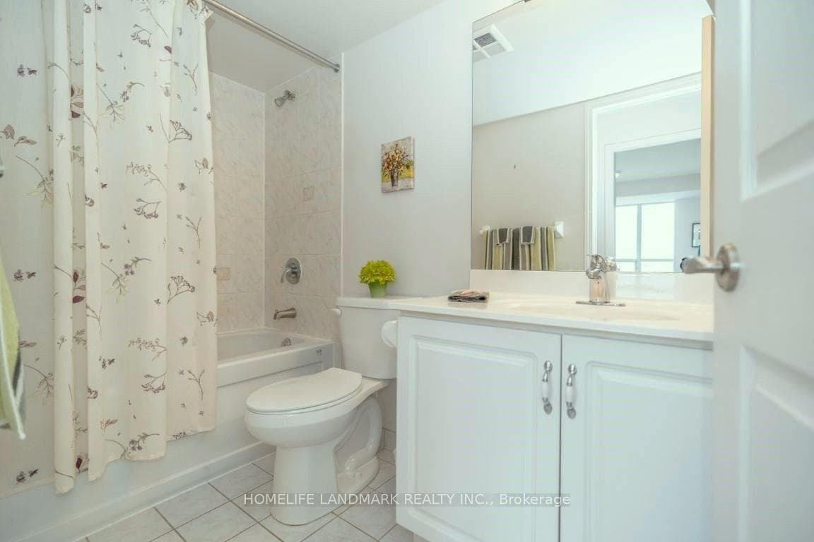 8 Mondeo Drive Unit 1011 photo 7