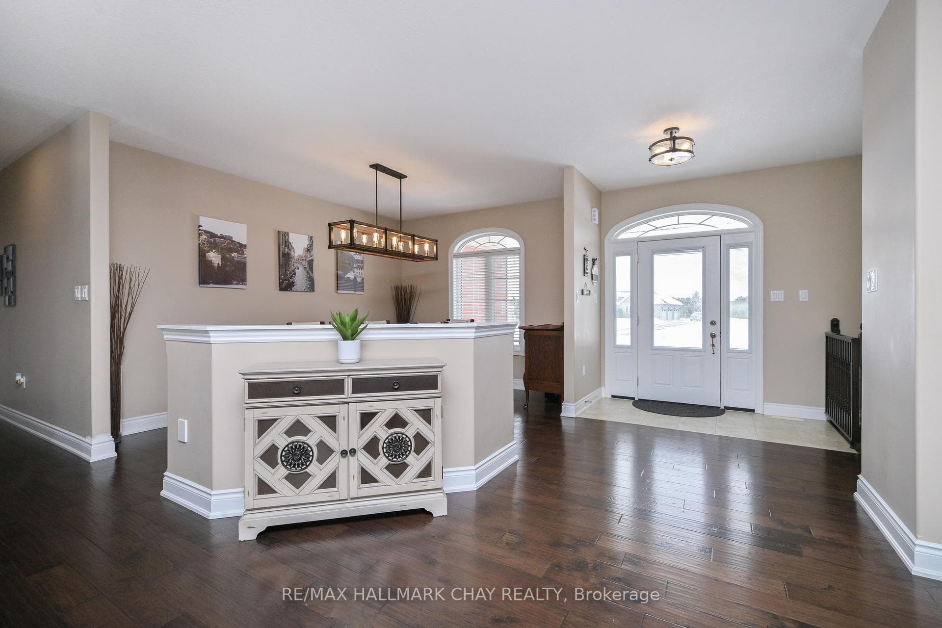 11 Harry Parker Place photo 14