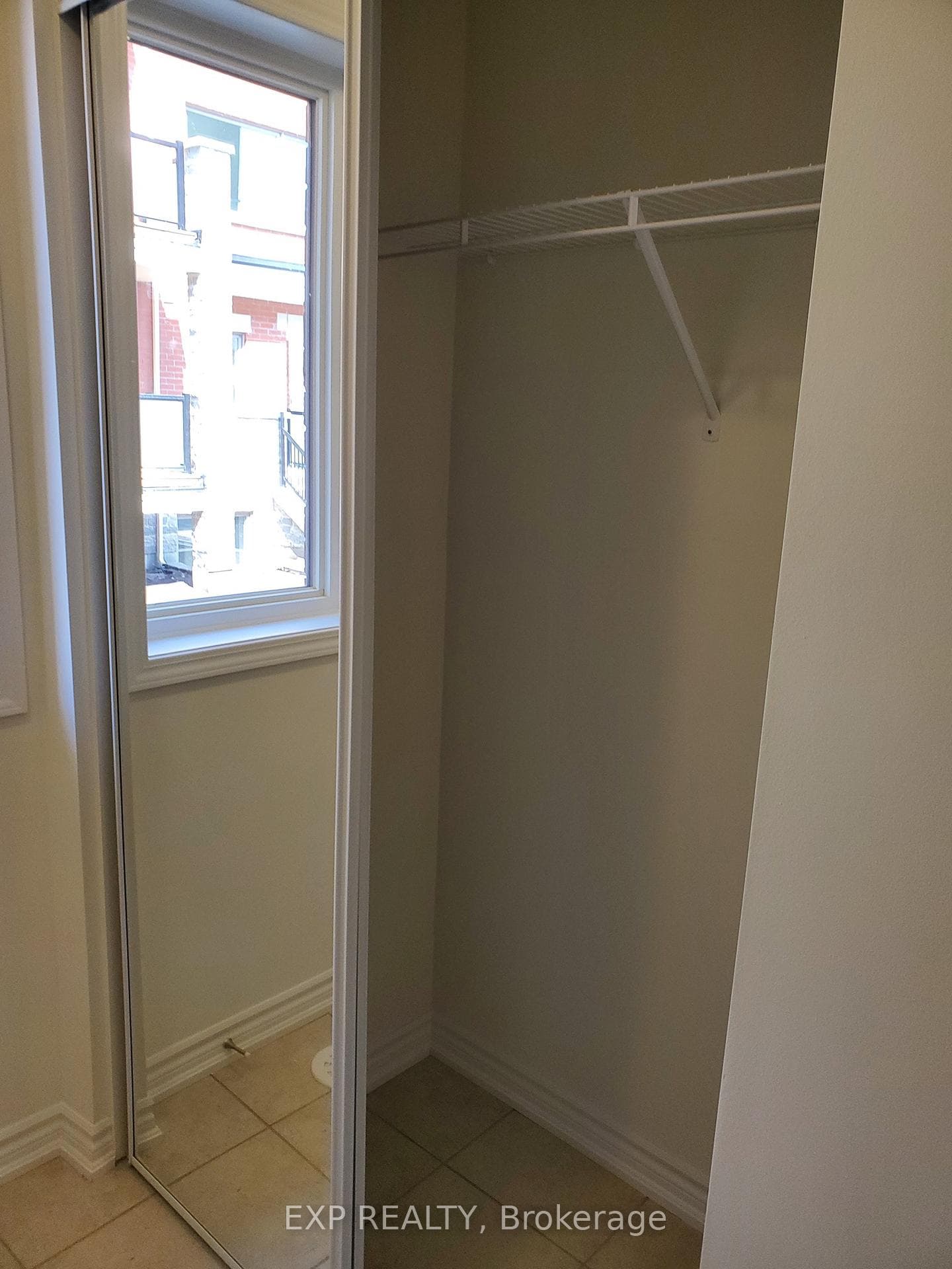 240 Lagerfeld Drive Unit 6 photo 4