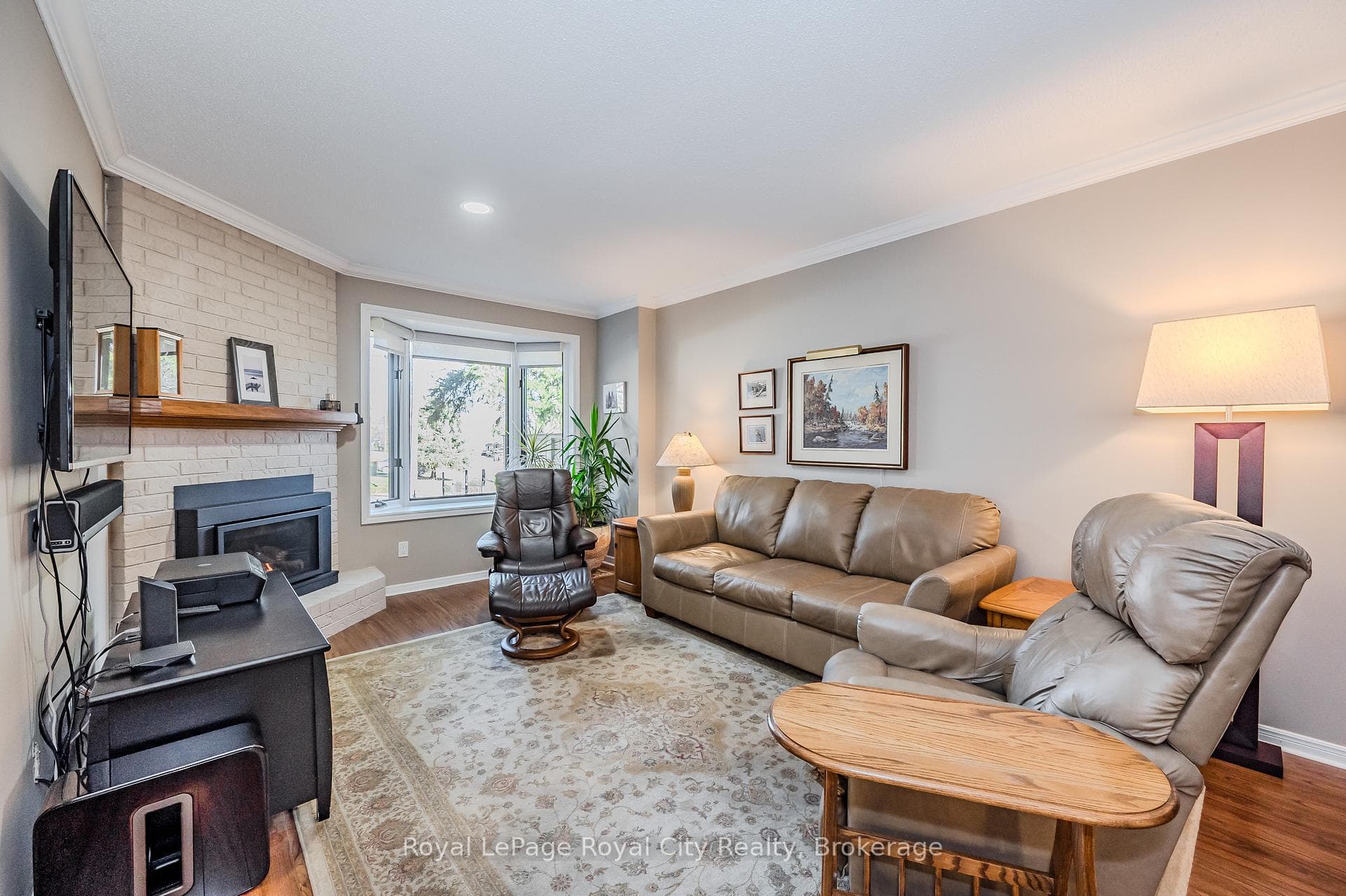 121 WATERLOO Avenue Unit 106 photo 11