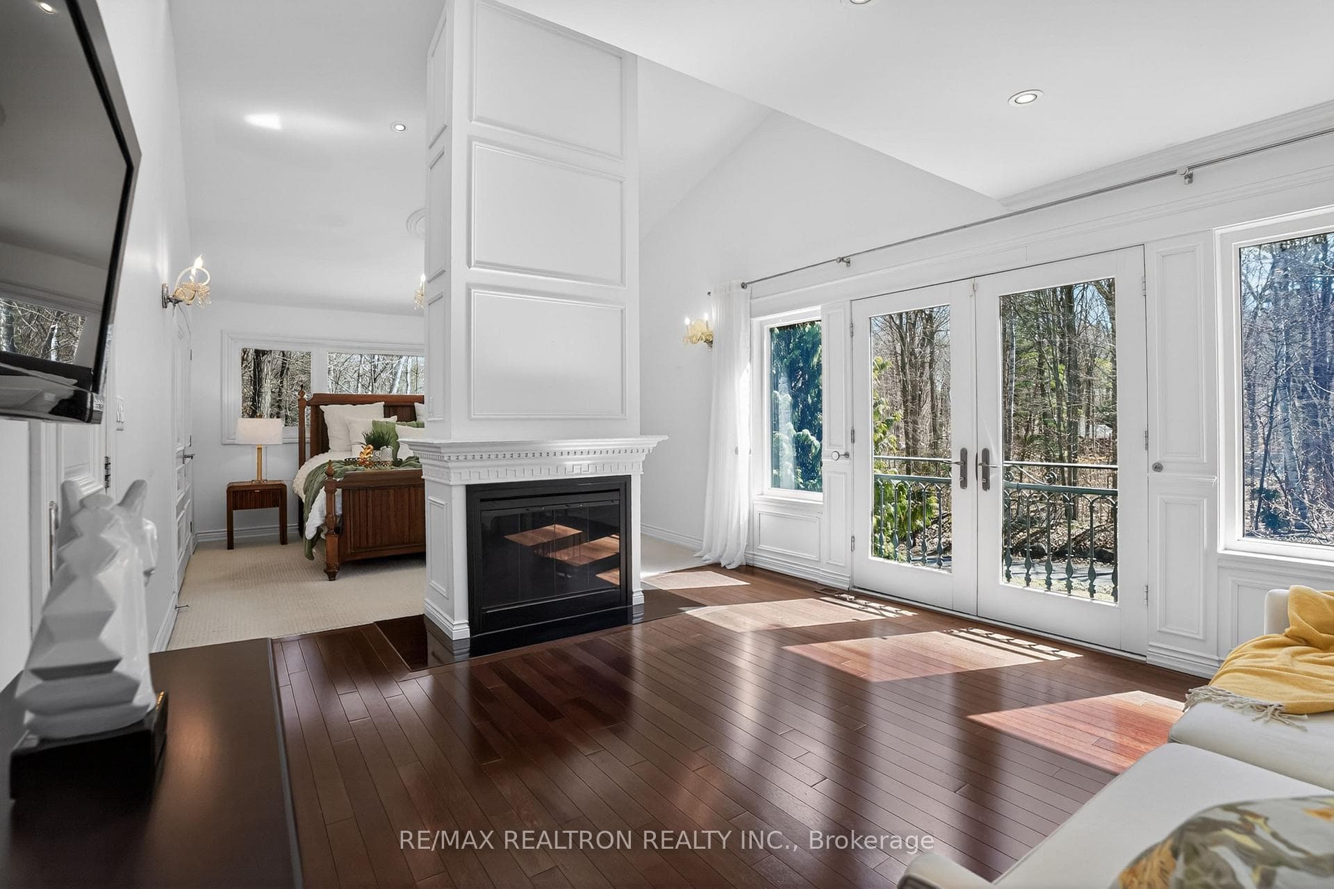 14038 Bayview Avenue photo 12
