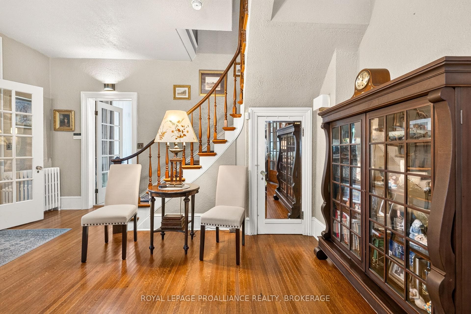 223 King Street photo 11