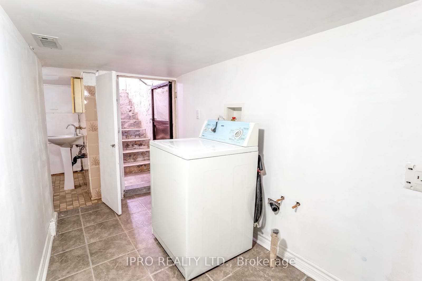 139 Hazelwood Avenue photo 21