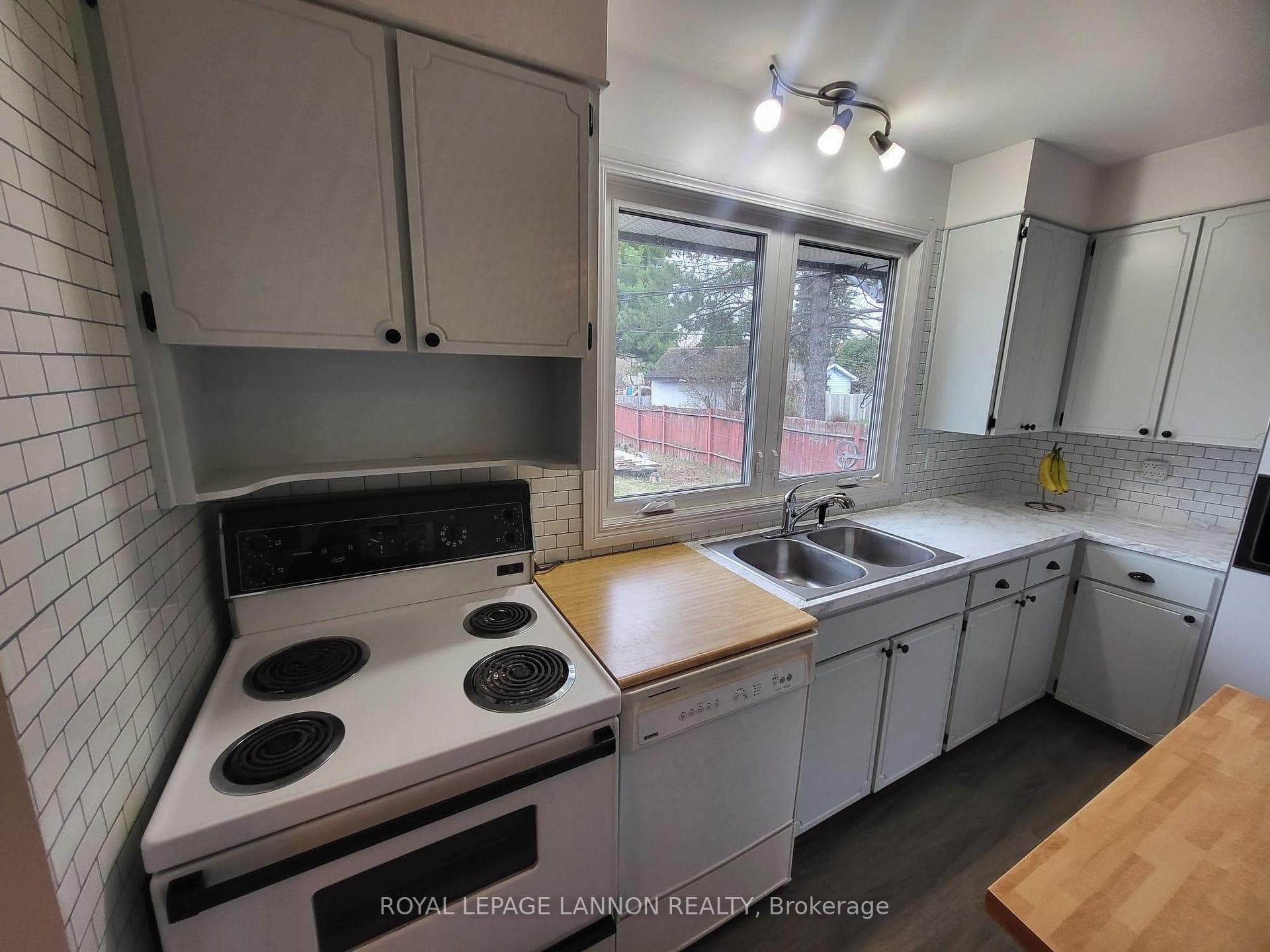 432 James Street photo 12