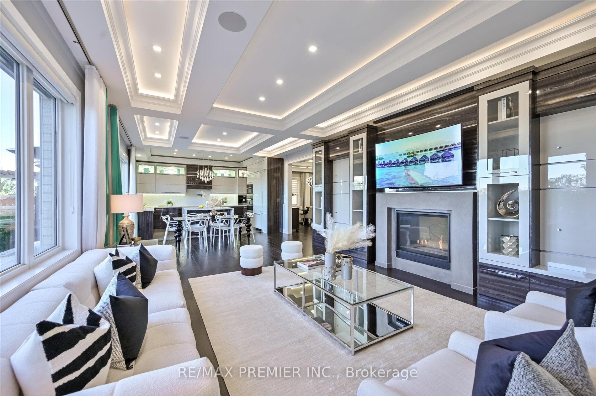 346 Farrell Road photo 17