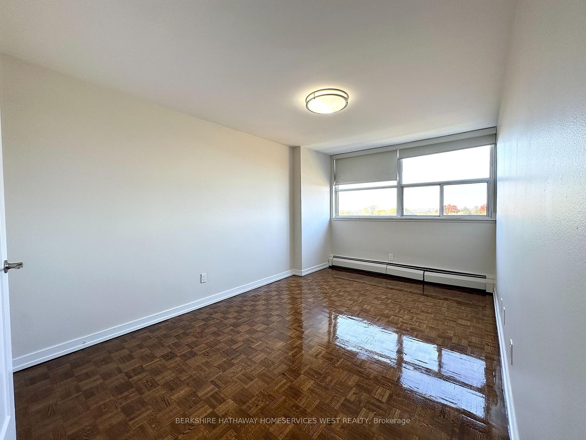 5 Brookbanks Drive Unit 706 photo 9