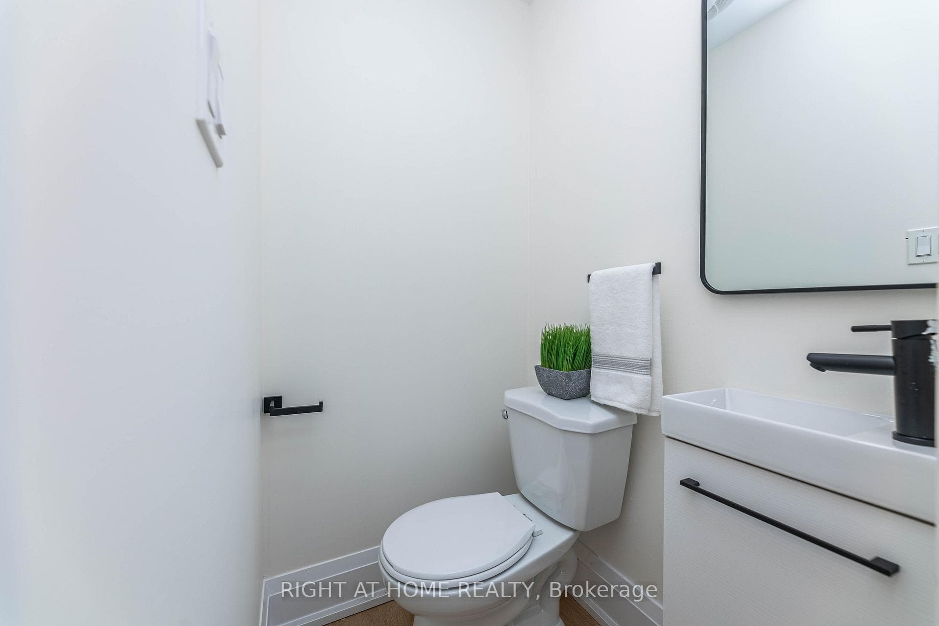 229 Craven Road photo 14