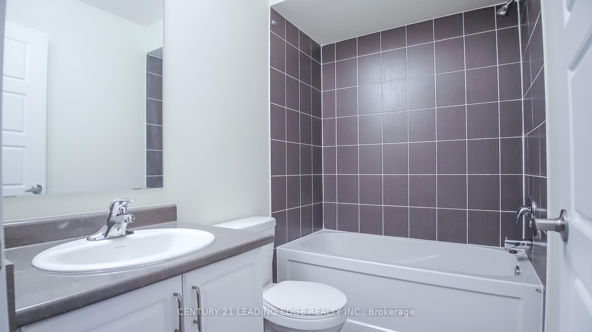 250 Finch Avenue Unit 211 photo 24
