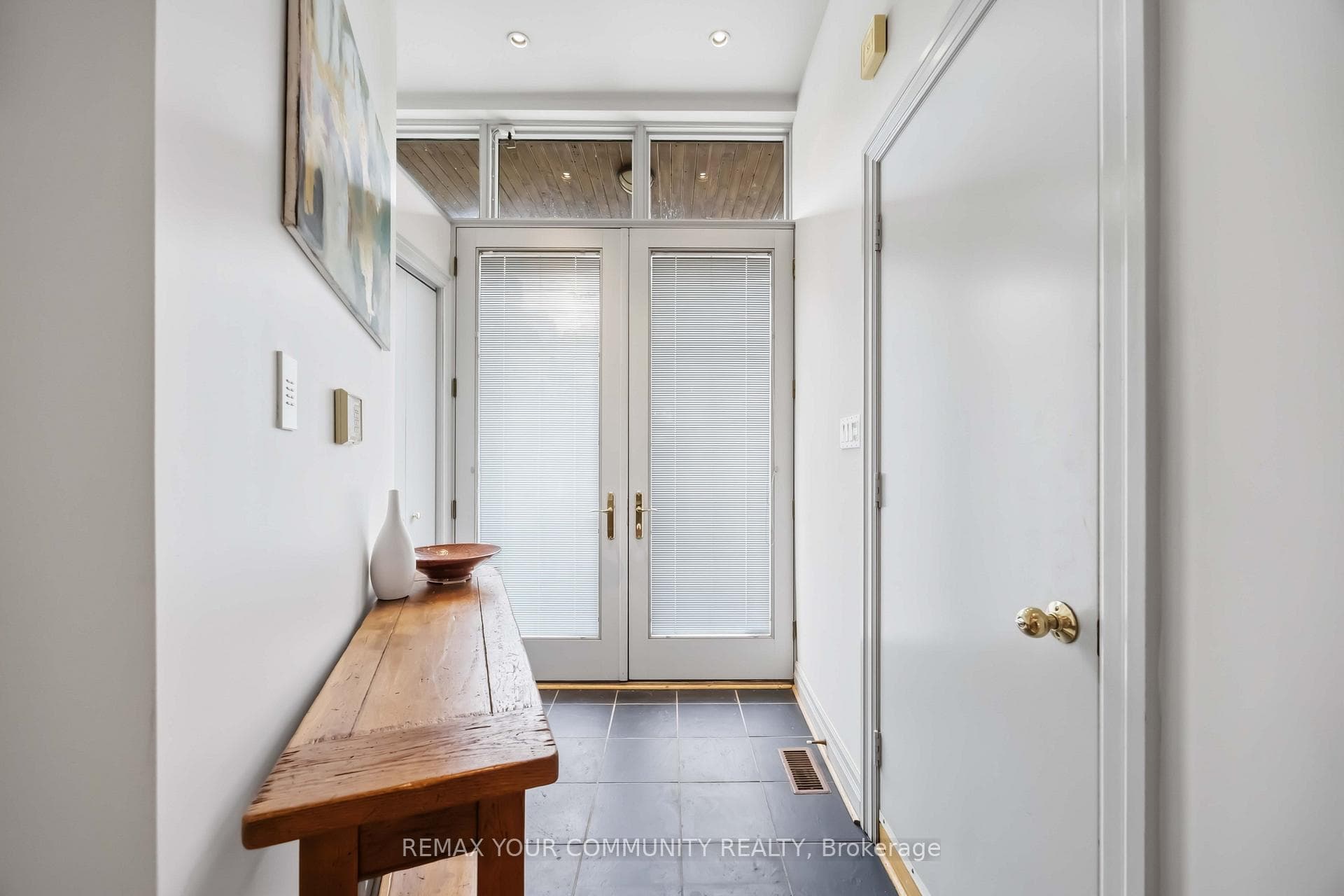 44 Castlefield Avenue photo 4