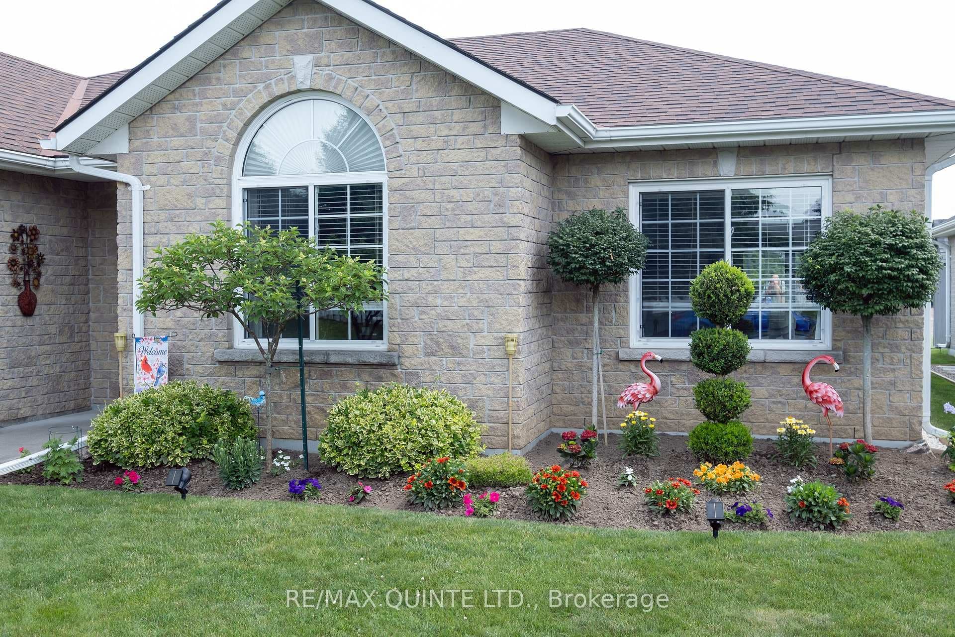 47 Applewood Drive photo 4