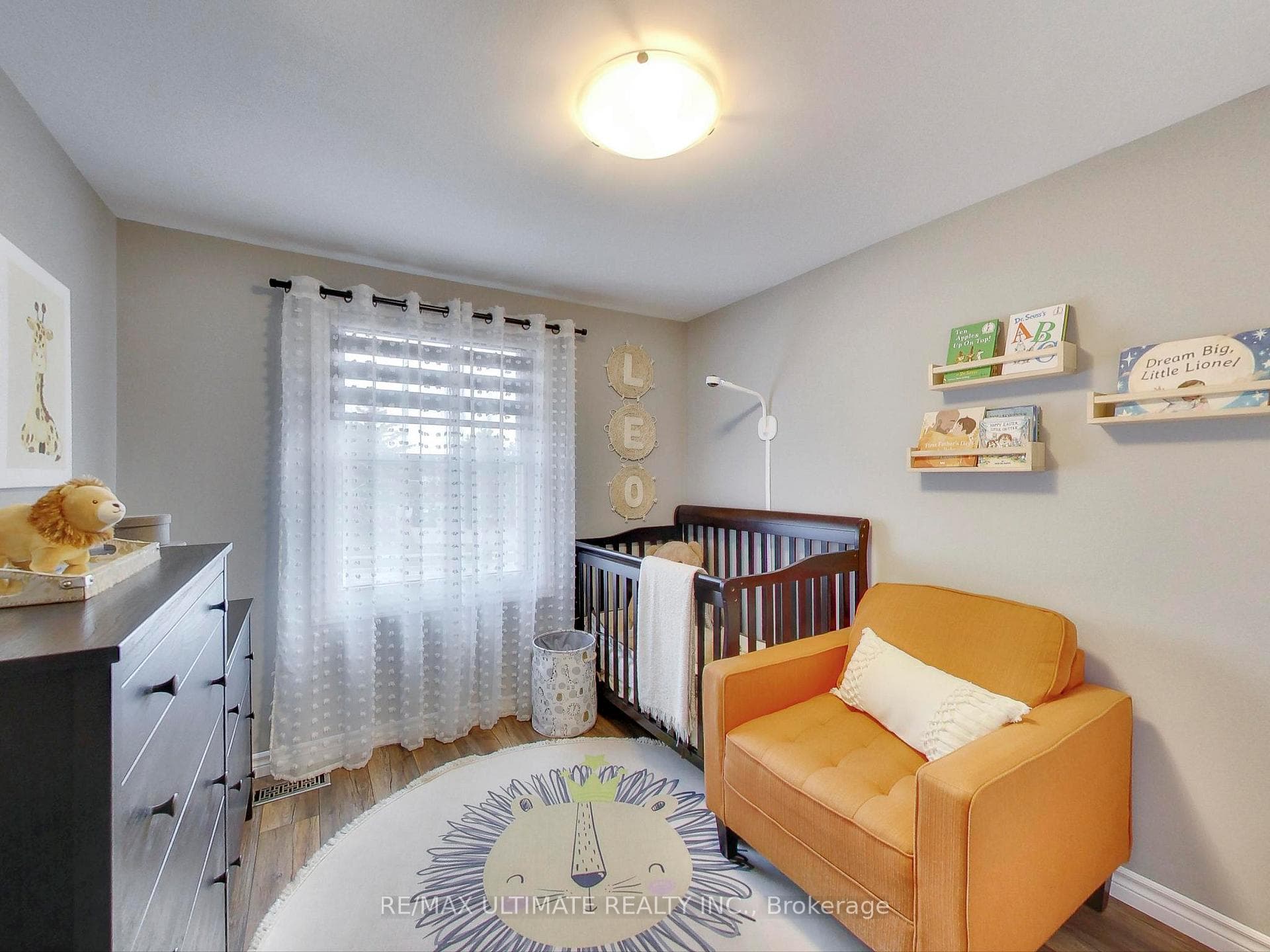 496 Elgin Street photo 24