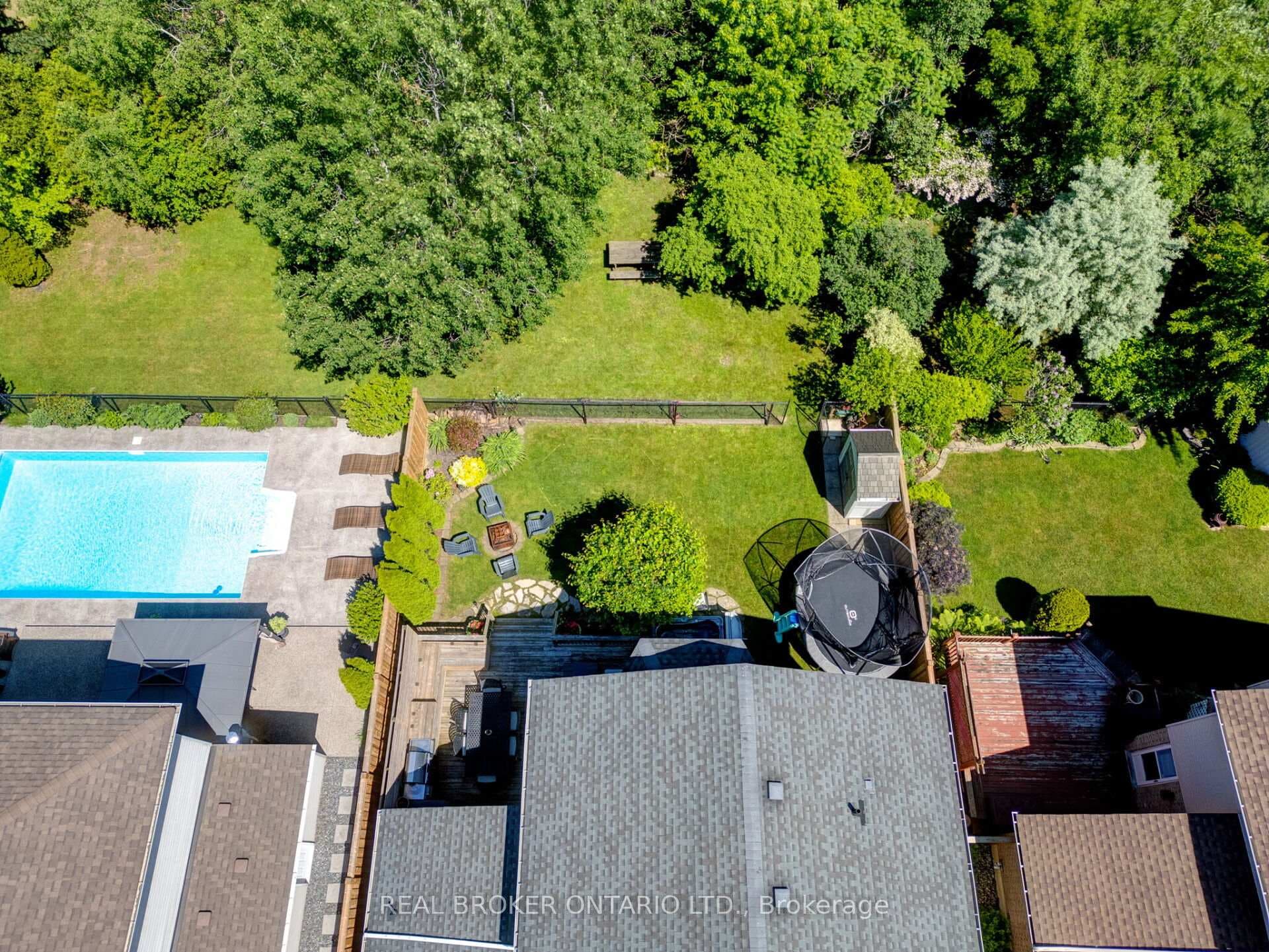 80 Glenhollow Drive photo 4