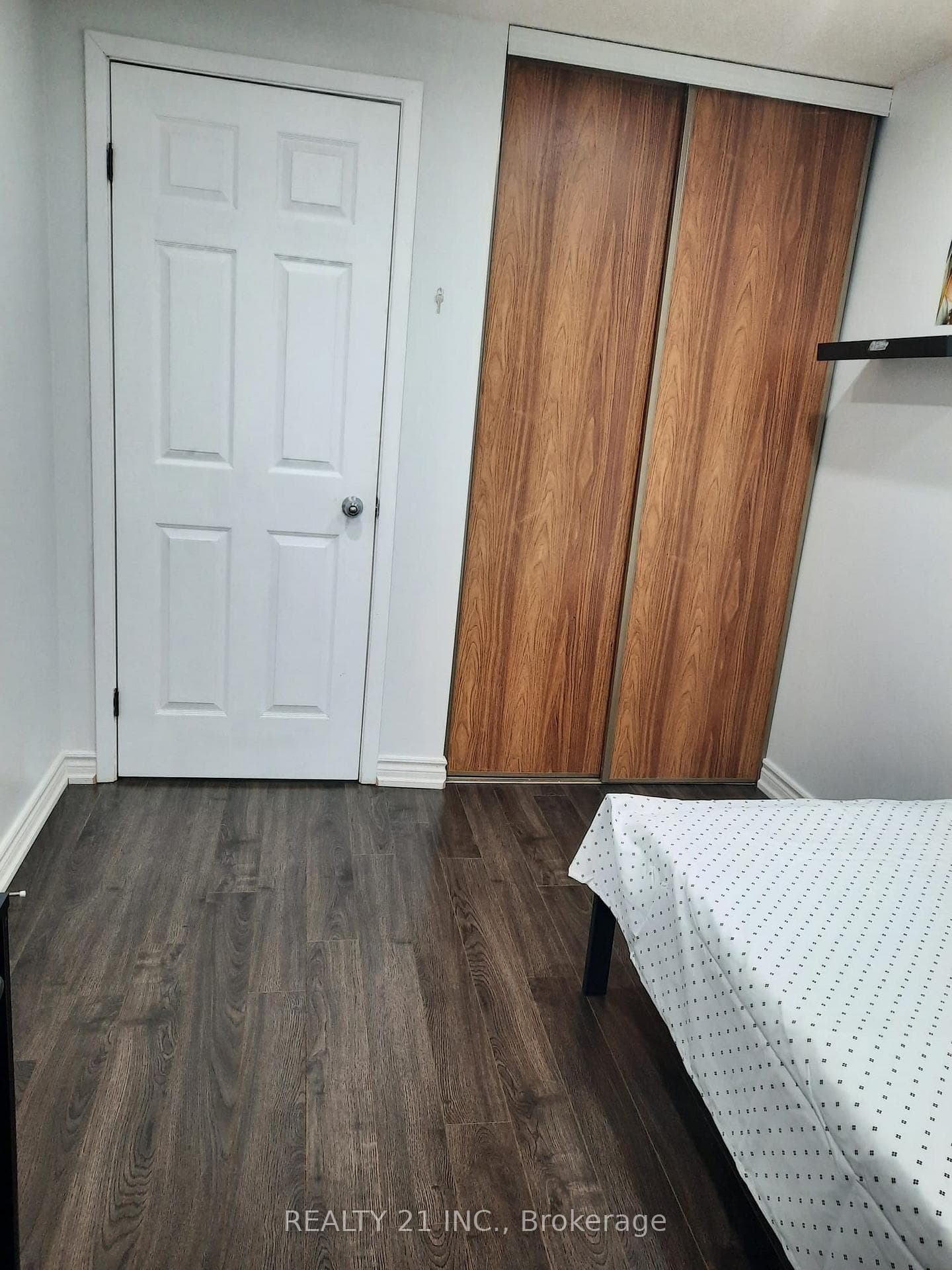 55 Shepmore Terrace photo 25