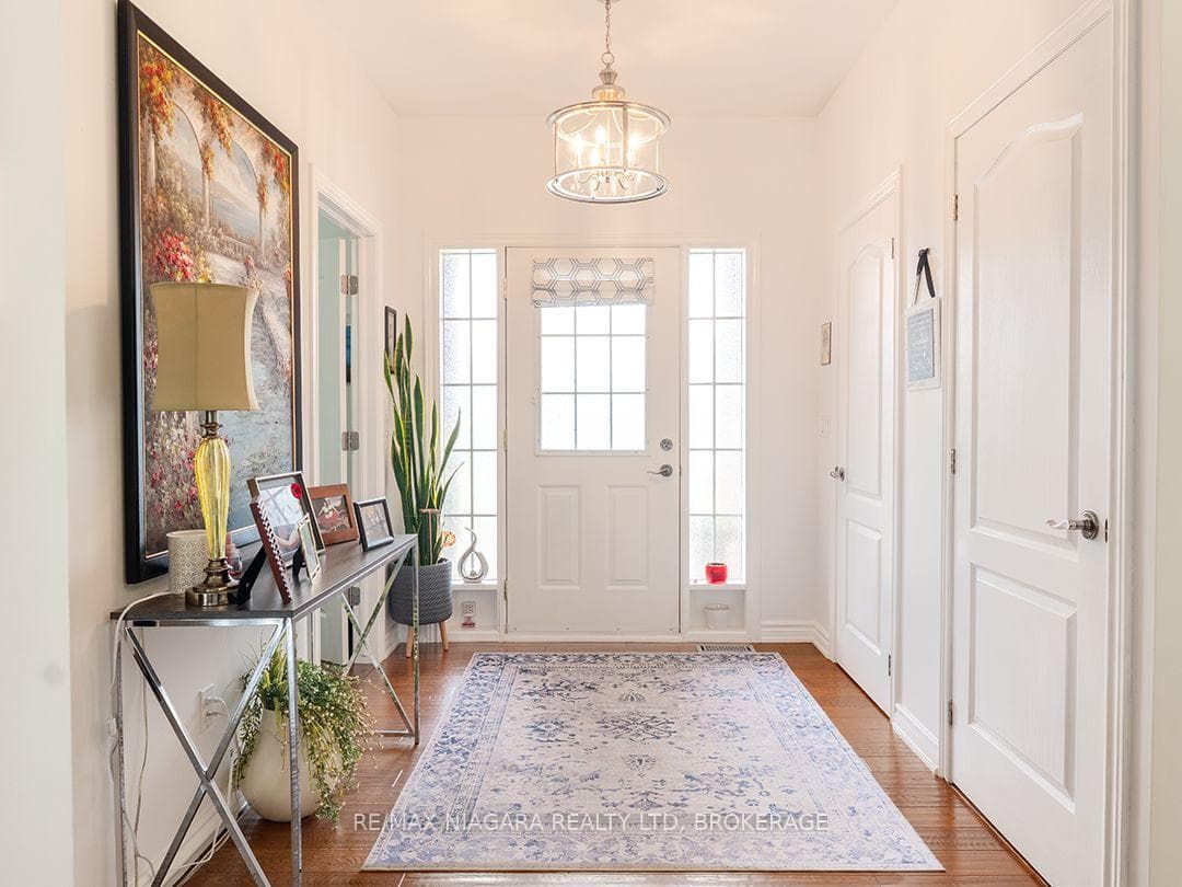 11004 Lakeshore Road photo 5