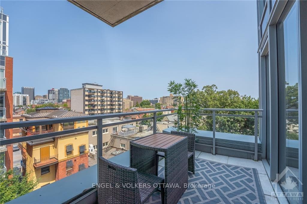 349 MCLEOD Street Unit 533 photo 17