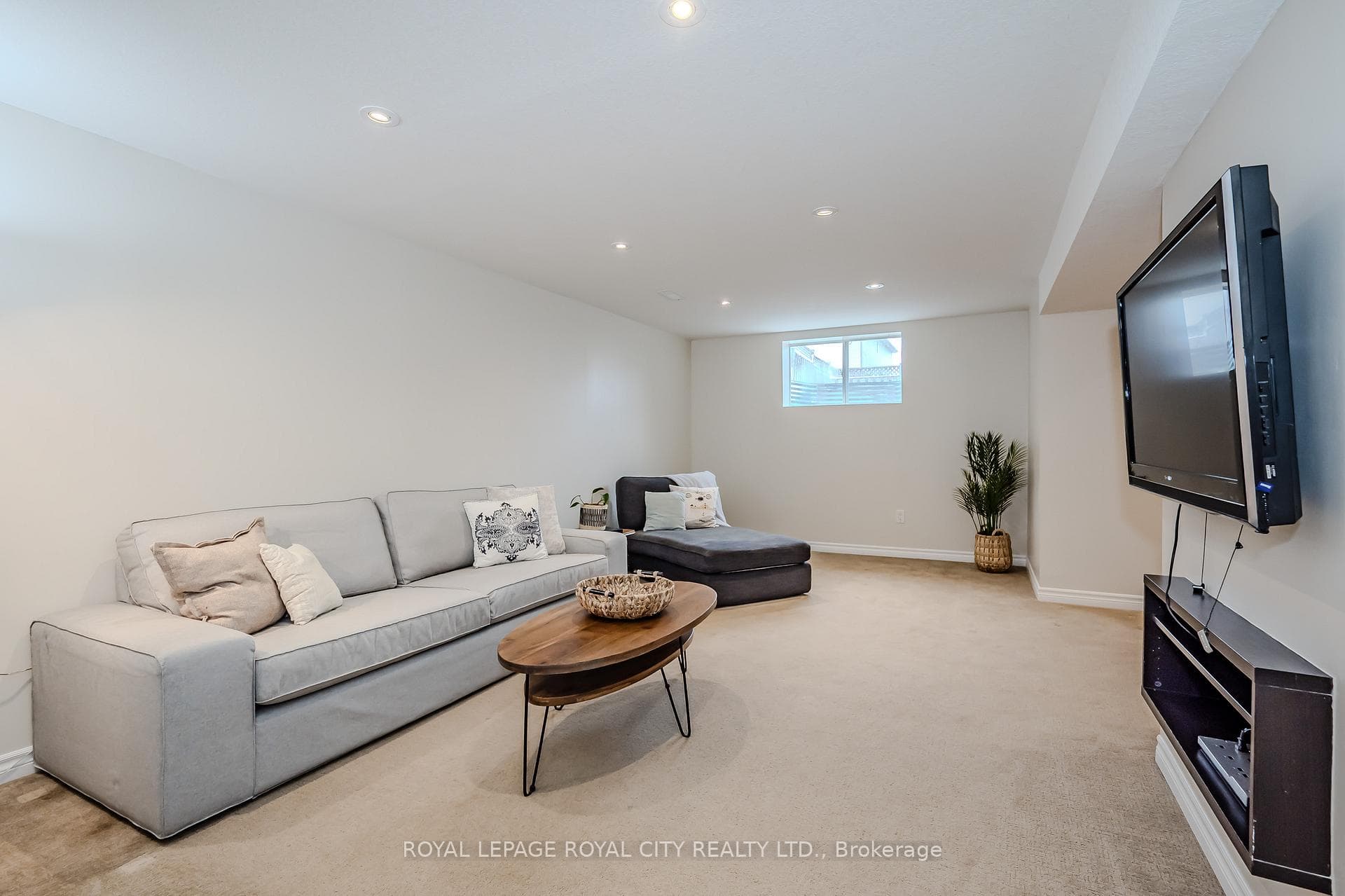 9 Henderson Drive photo 26