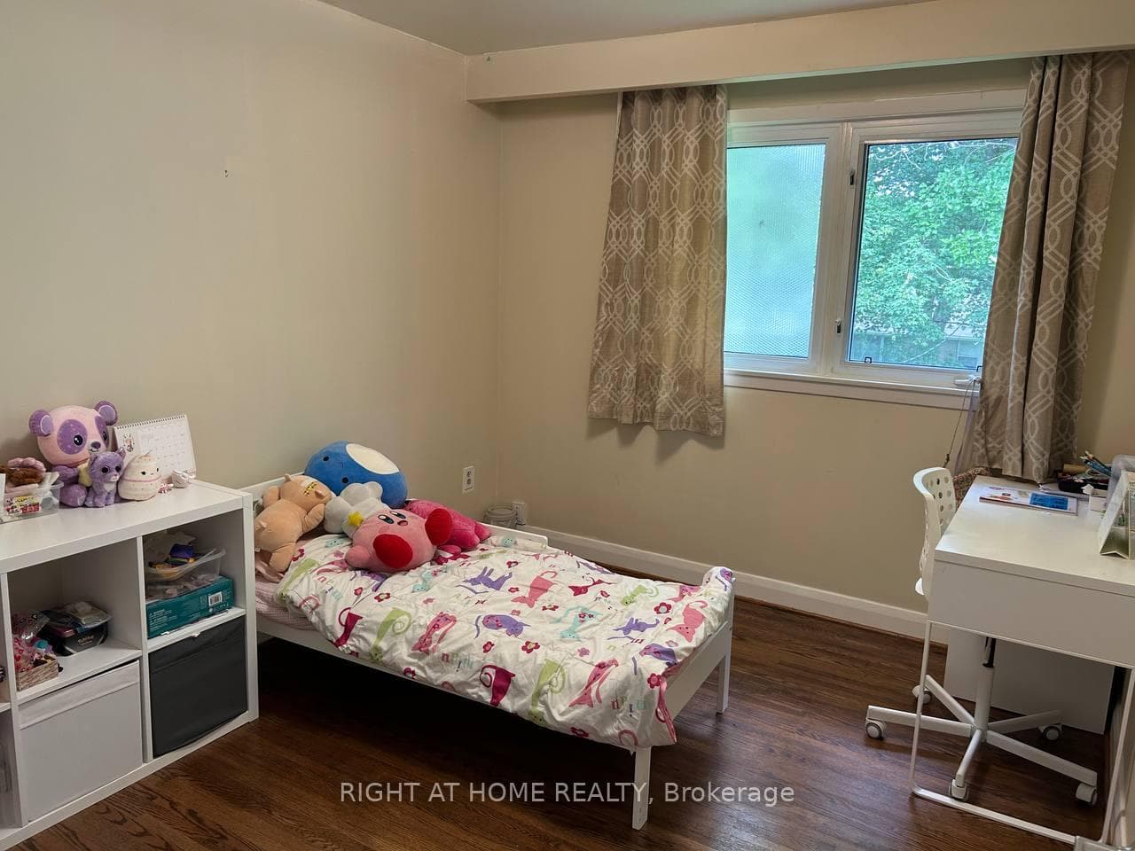 40 Almond Avenue photo 16