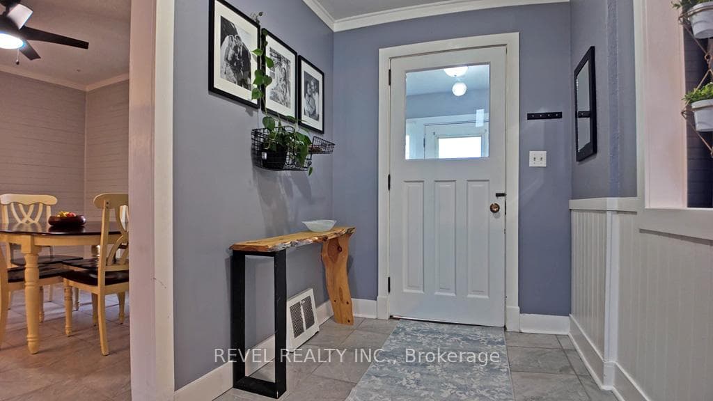 106 Devonshire Avenue photo 9