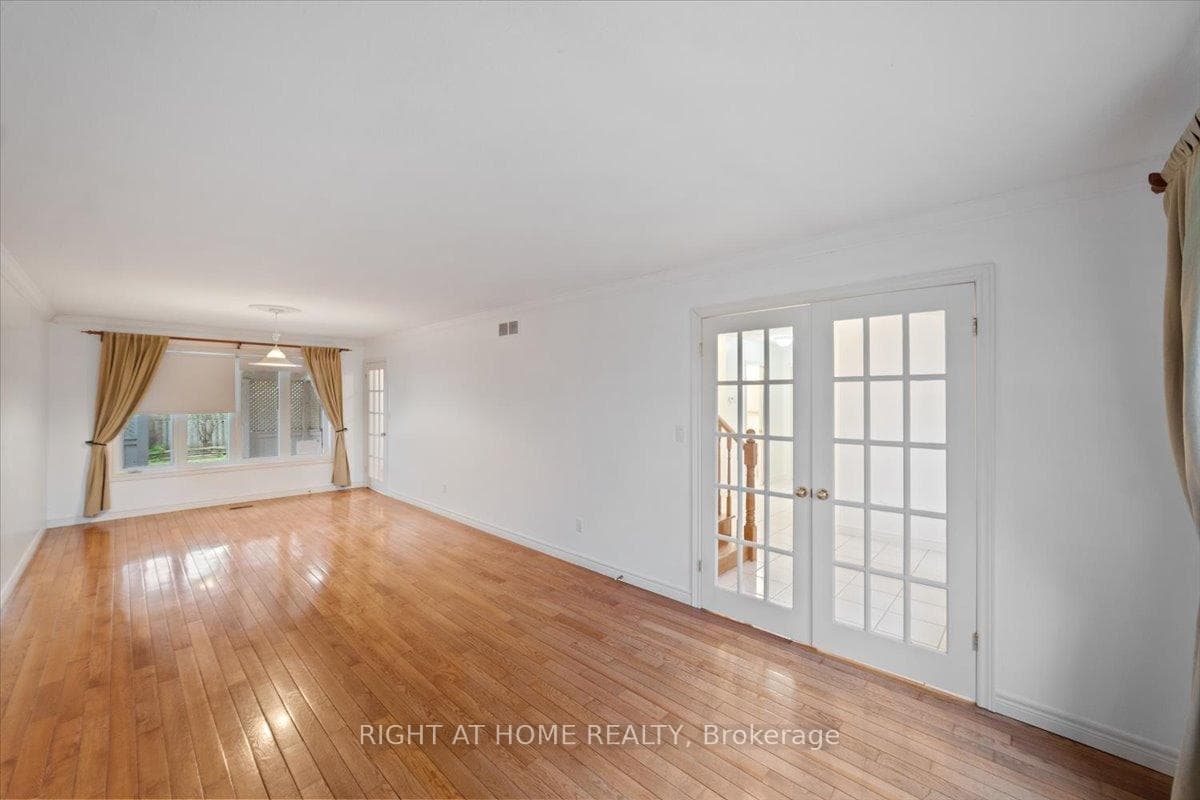 76 Kortright Road photo 7