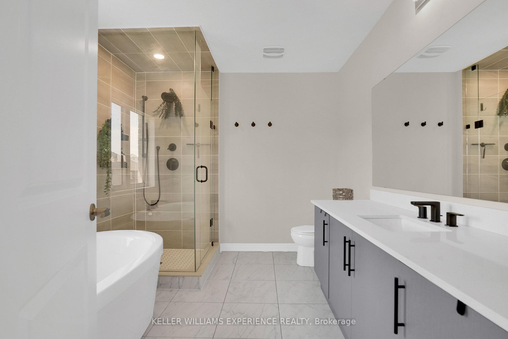 1329 Davis Loop photo 21