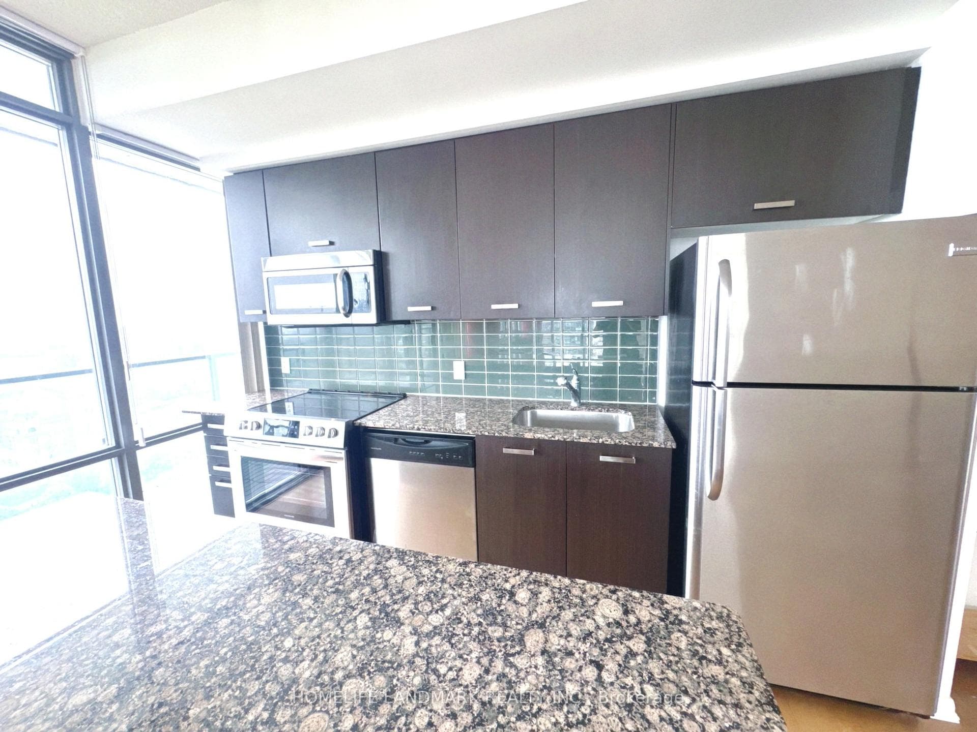 832 Bay Street Unit 3310 photo 11